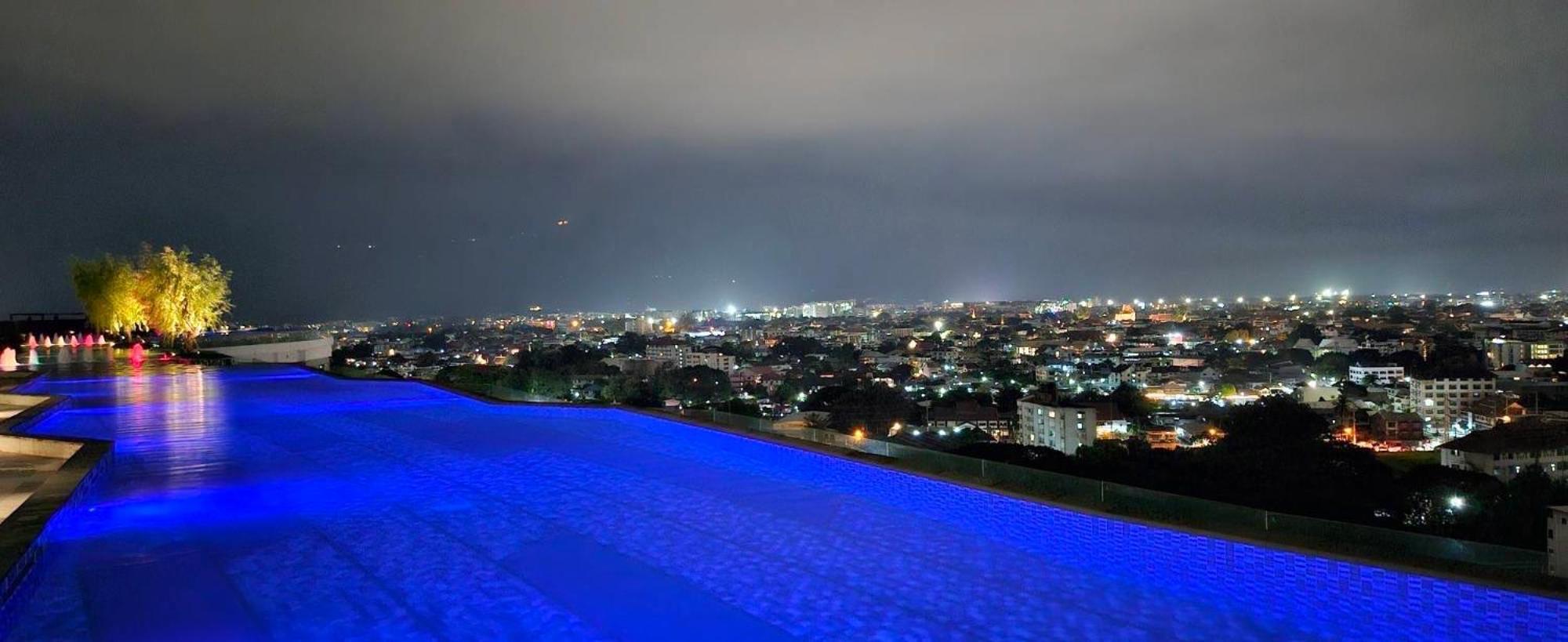 Apartment Luxury Astra Sky River Chiang Mai