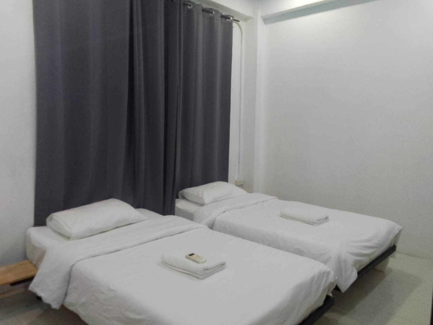 Go Night Bazaar X Apartment Chiang Mai