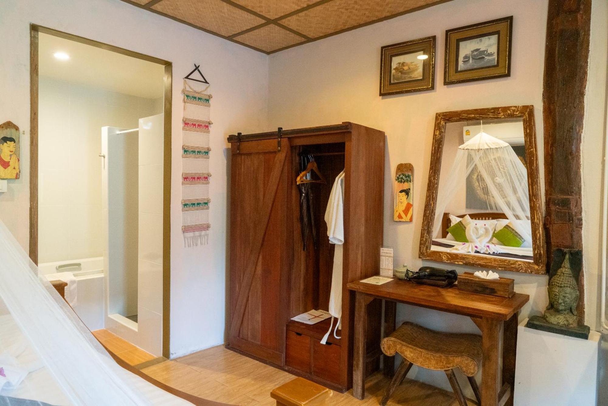 Buri Gallery House Resort