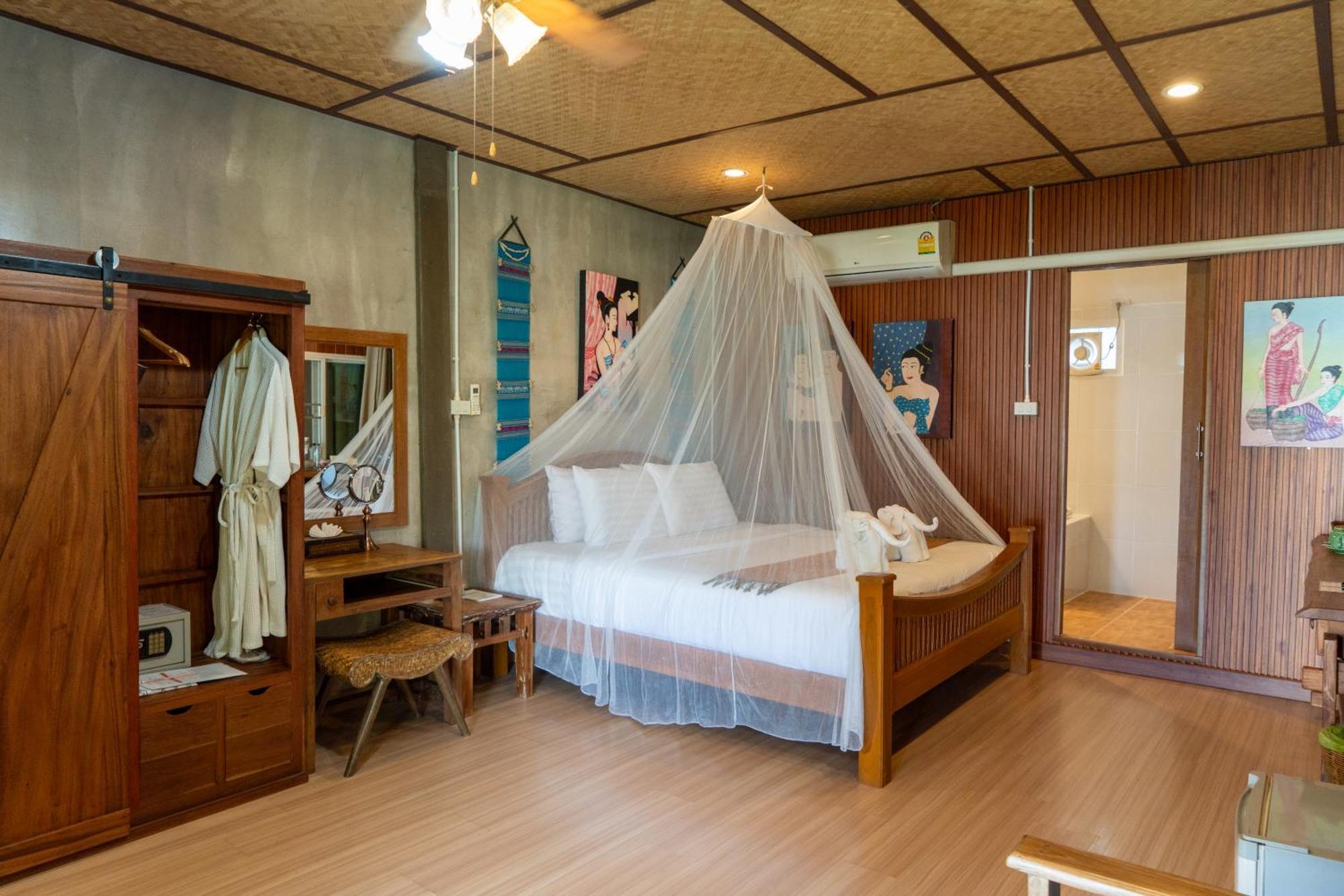 Buri Gallery House 3*