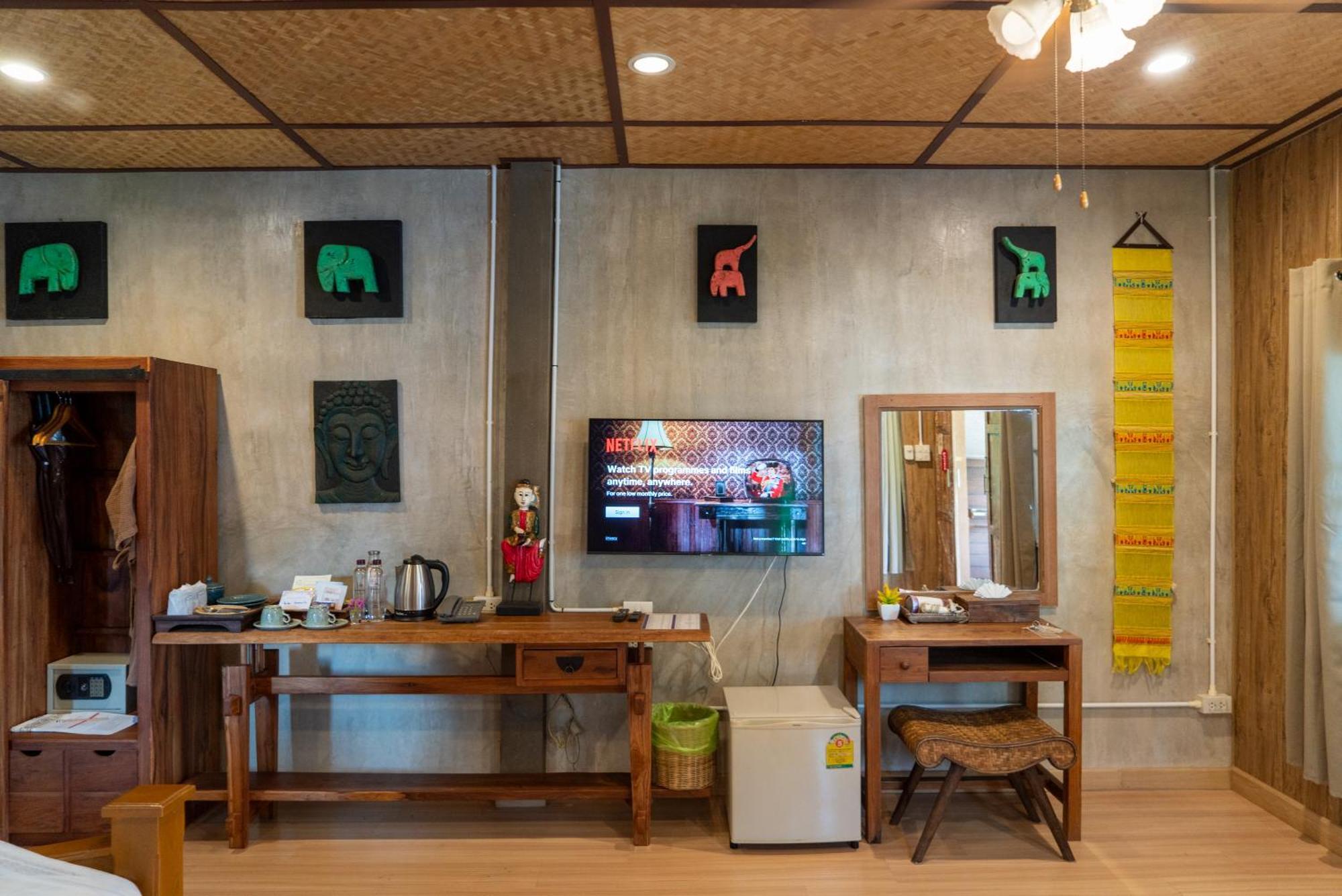 Buri Gallery House