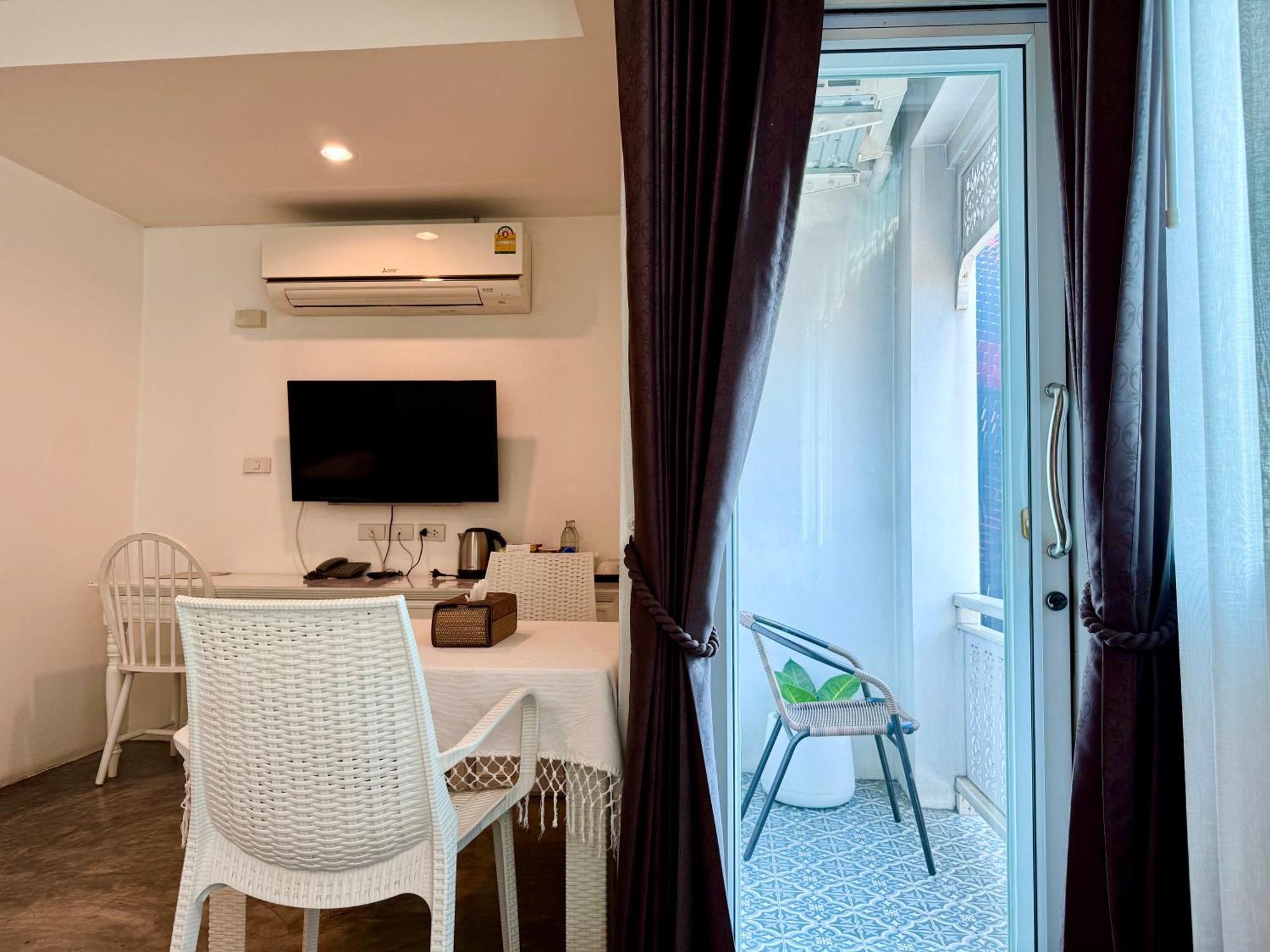 Hotel Nidhra Lanna Chiang Mai