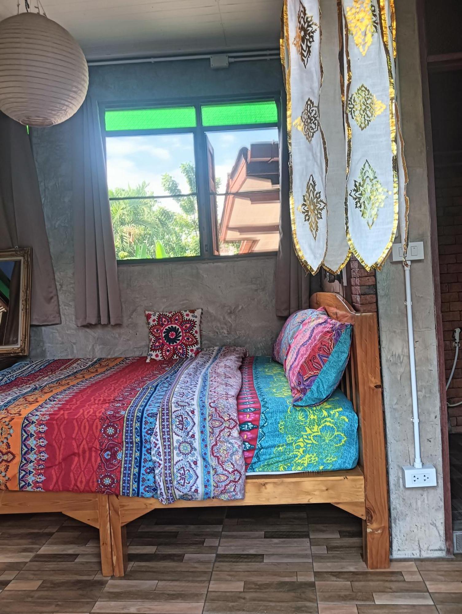 Huen Chiang Man (adults Only)