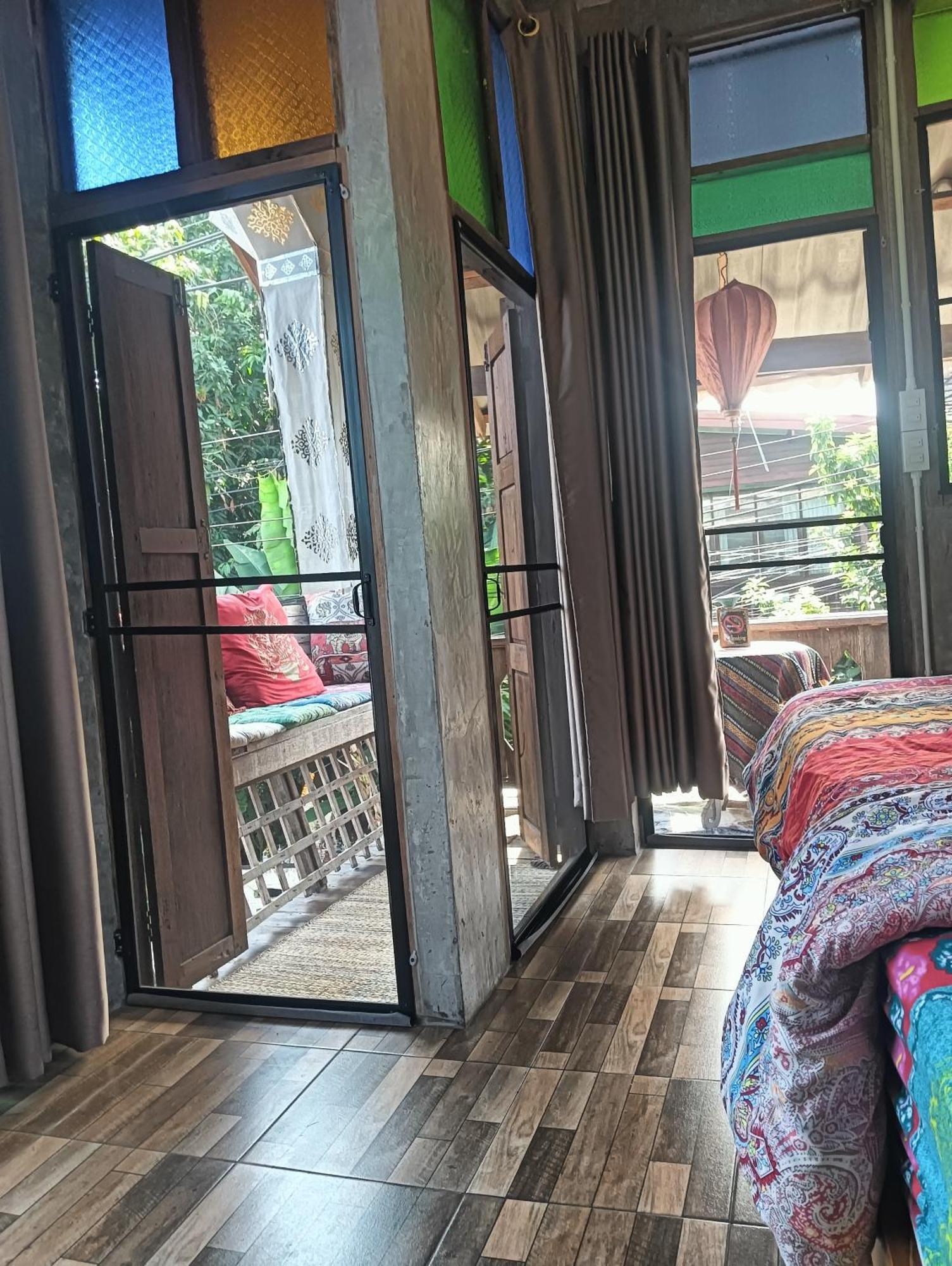 Huen Chiang Man Hostel *