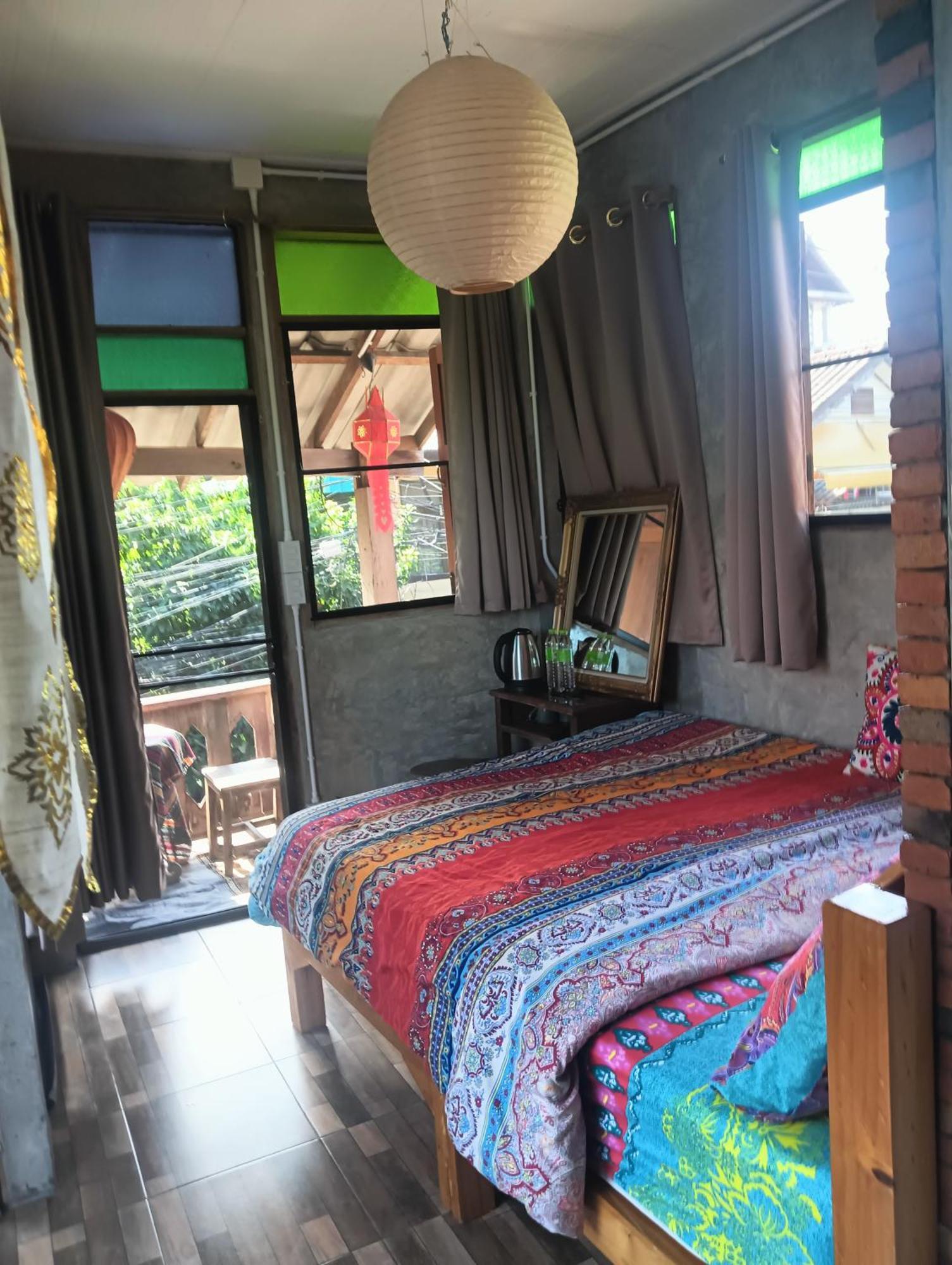 Huen Chiang Man Hostel *