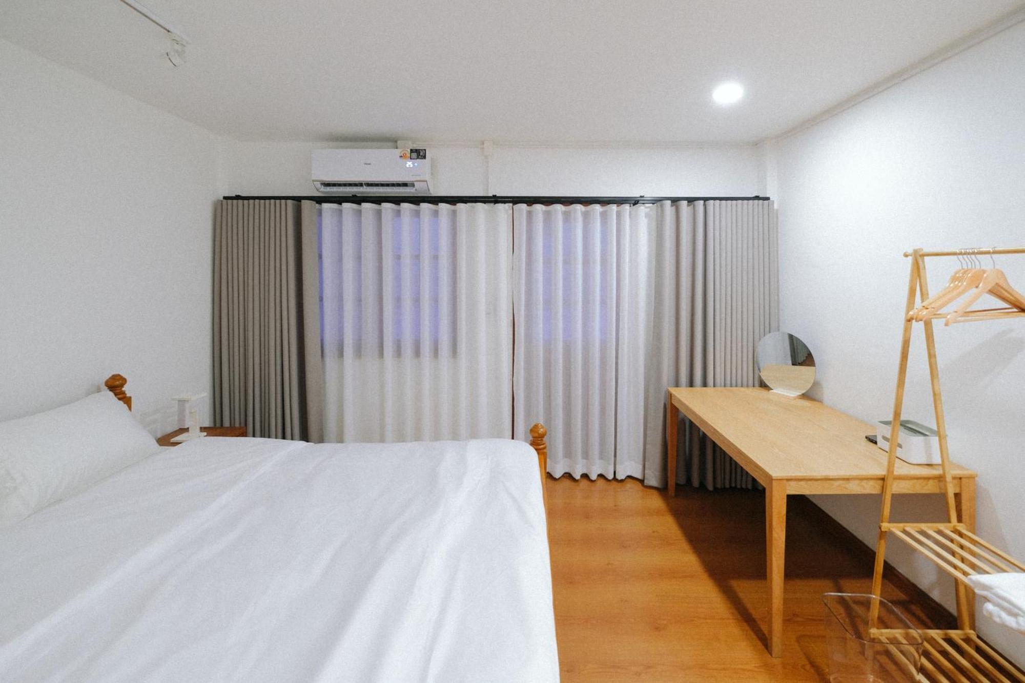 Wit Haus Nimman Apartment *