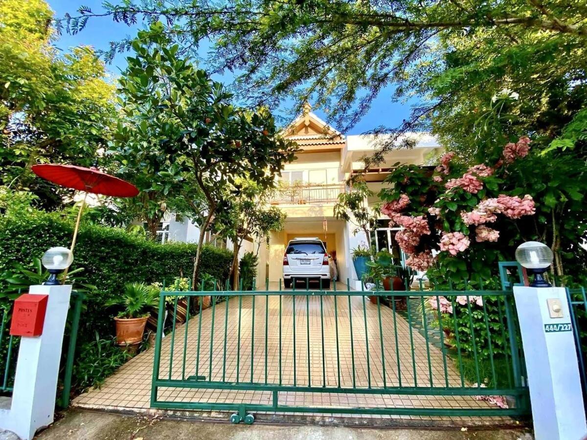 Villa Modern Thai Style Garden
