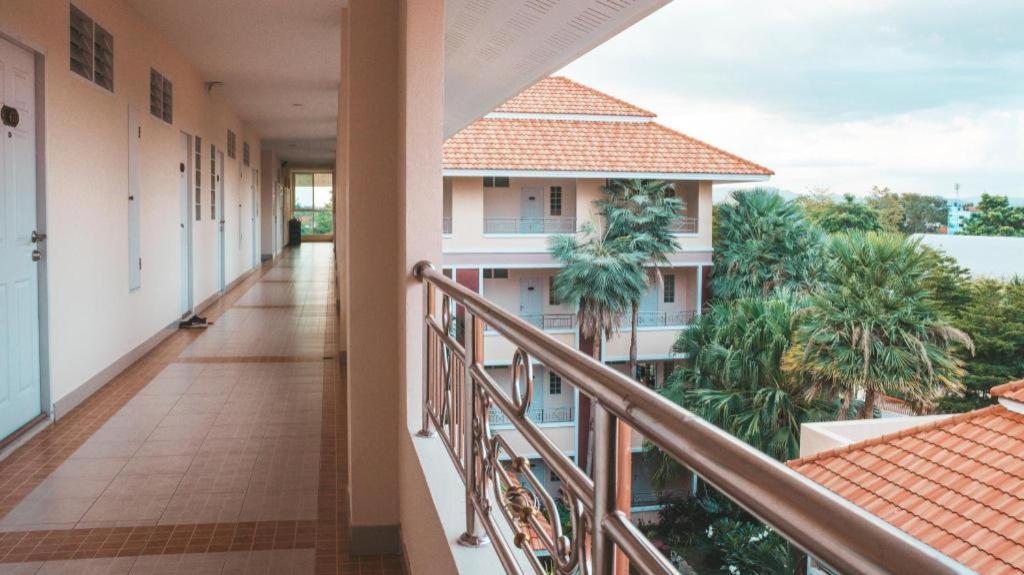 Nattida Place