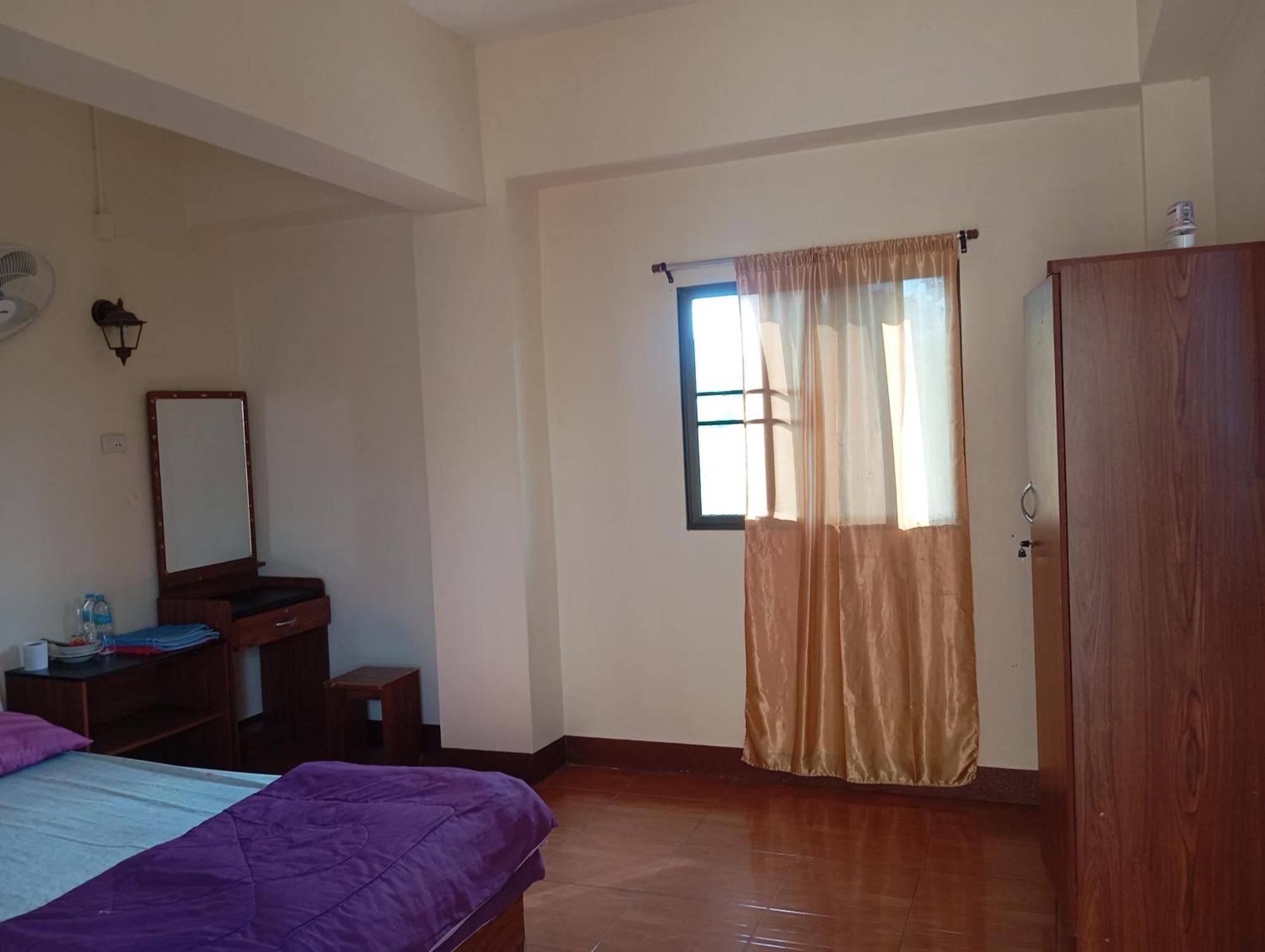 Bann Sabay Apartment Chiang Mai