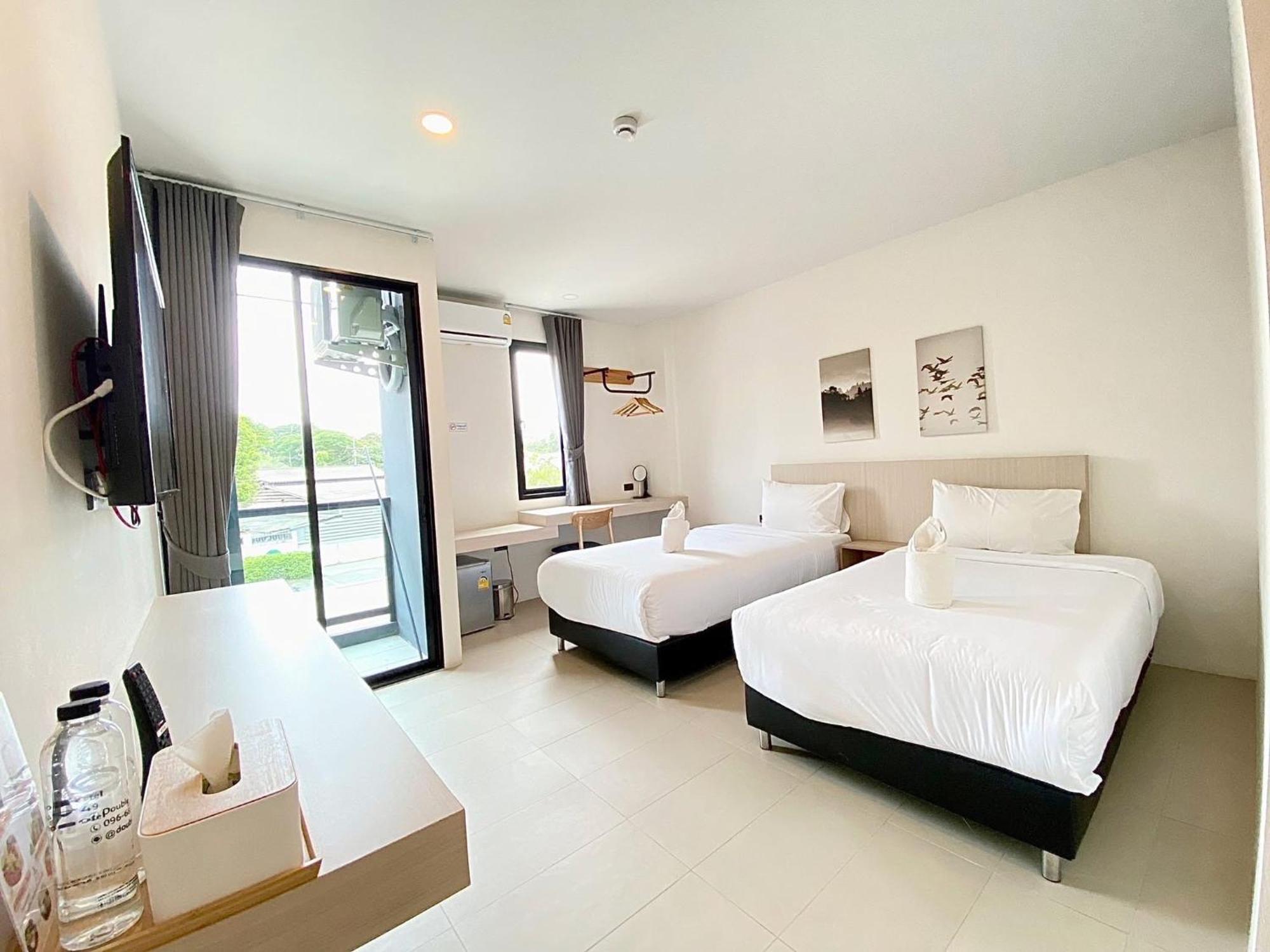 Hotel Double J 3*