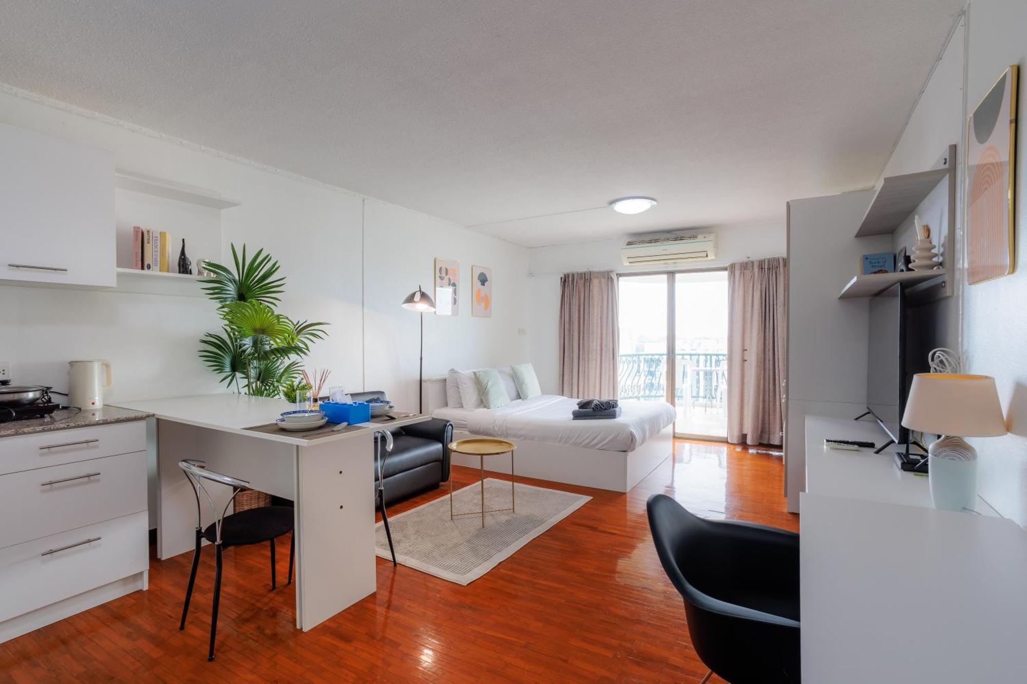 In The , Panorama View Apartment