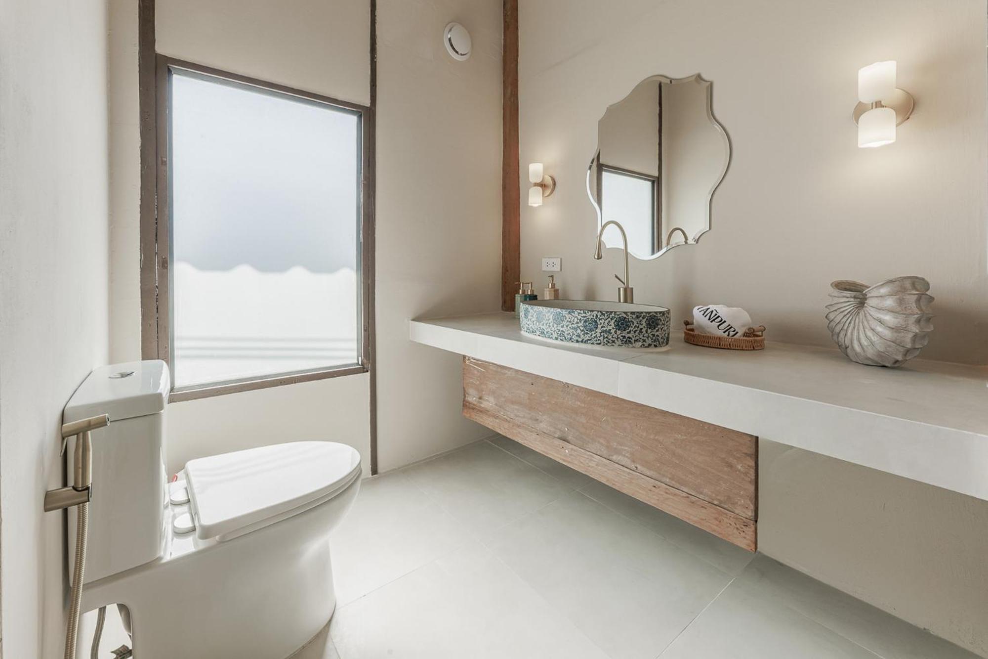 Tanpuri Thapea - Prime Location Estate Villa