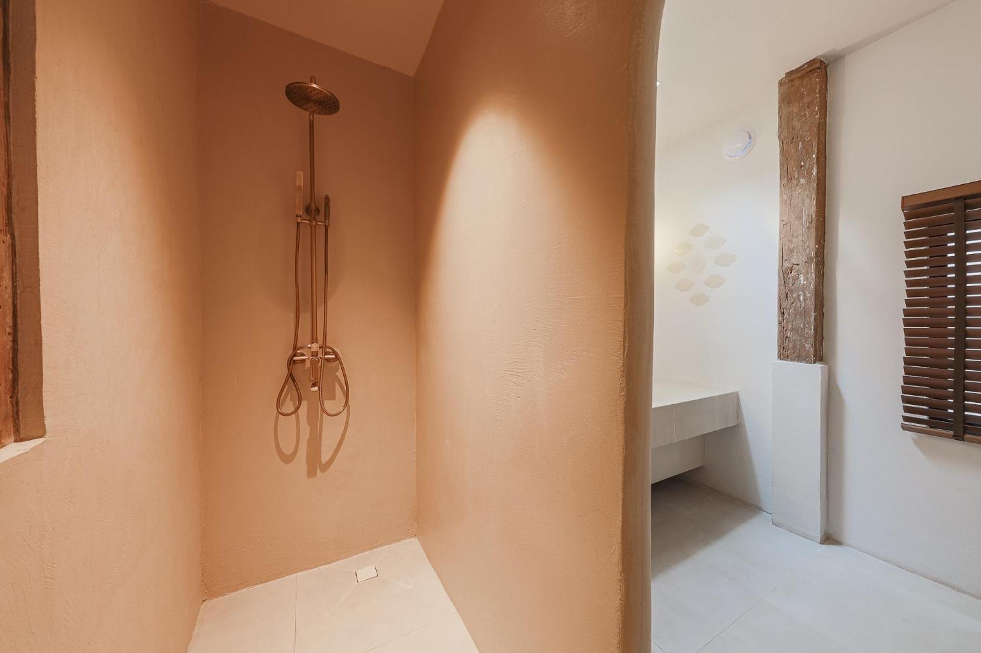 Tanpuri Thapea - Prime Location Estate *
