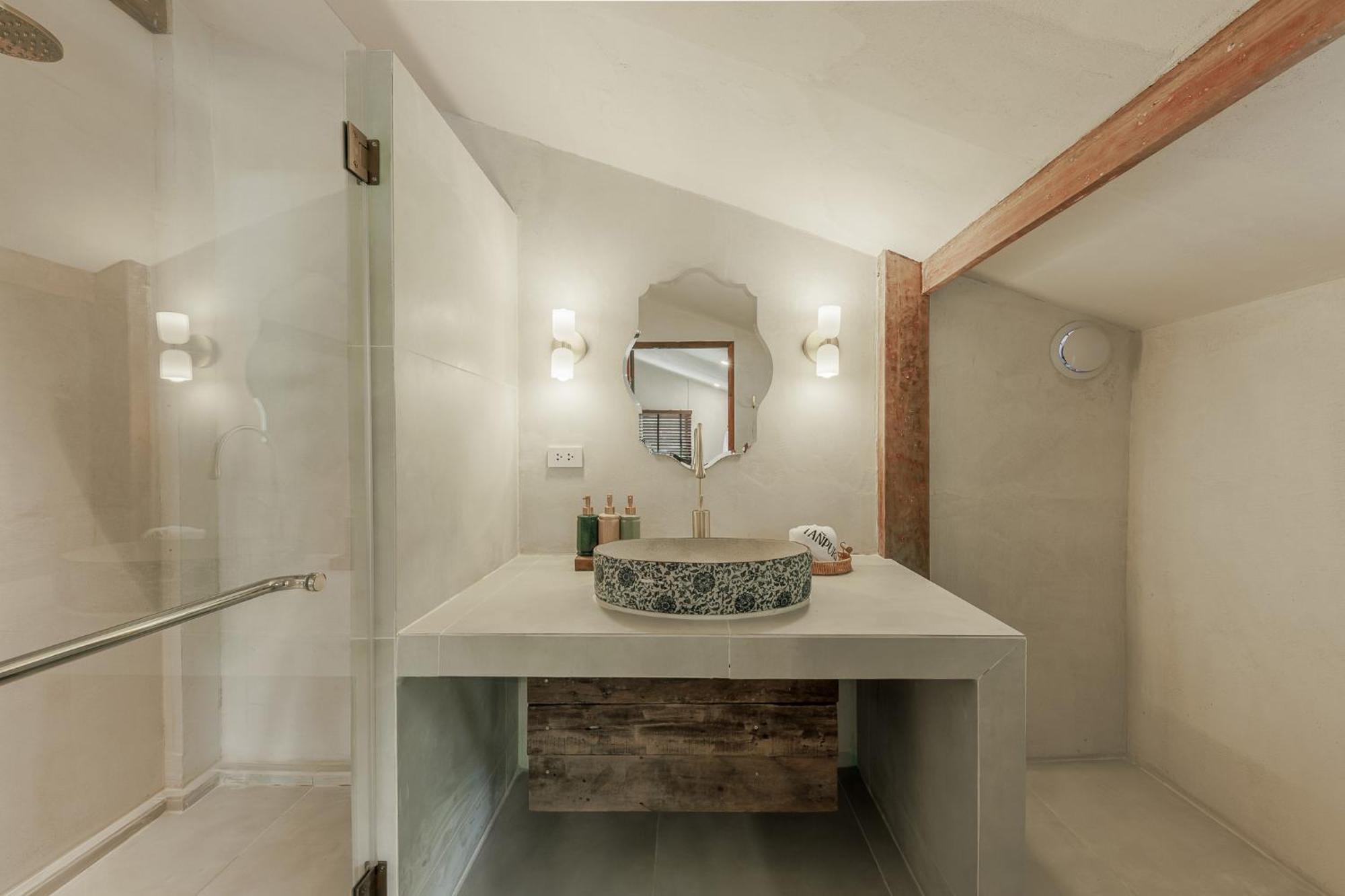 Tanpuri Thapea - Prime Location Estate Villa *