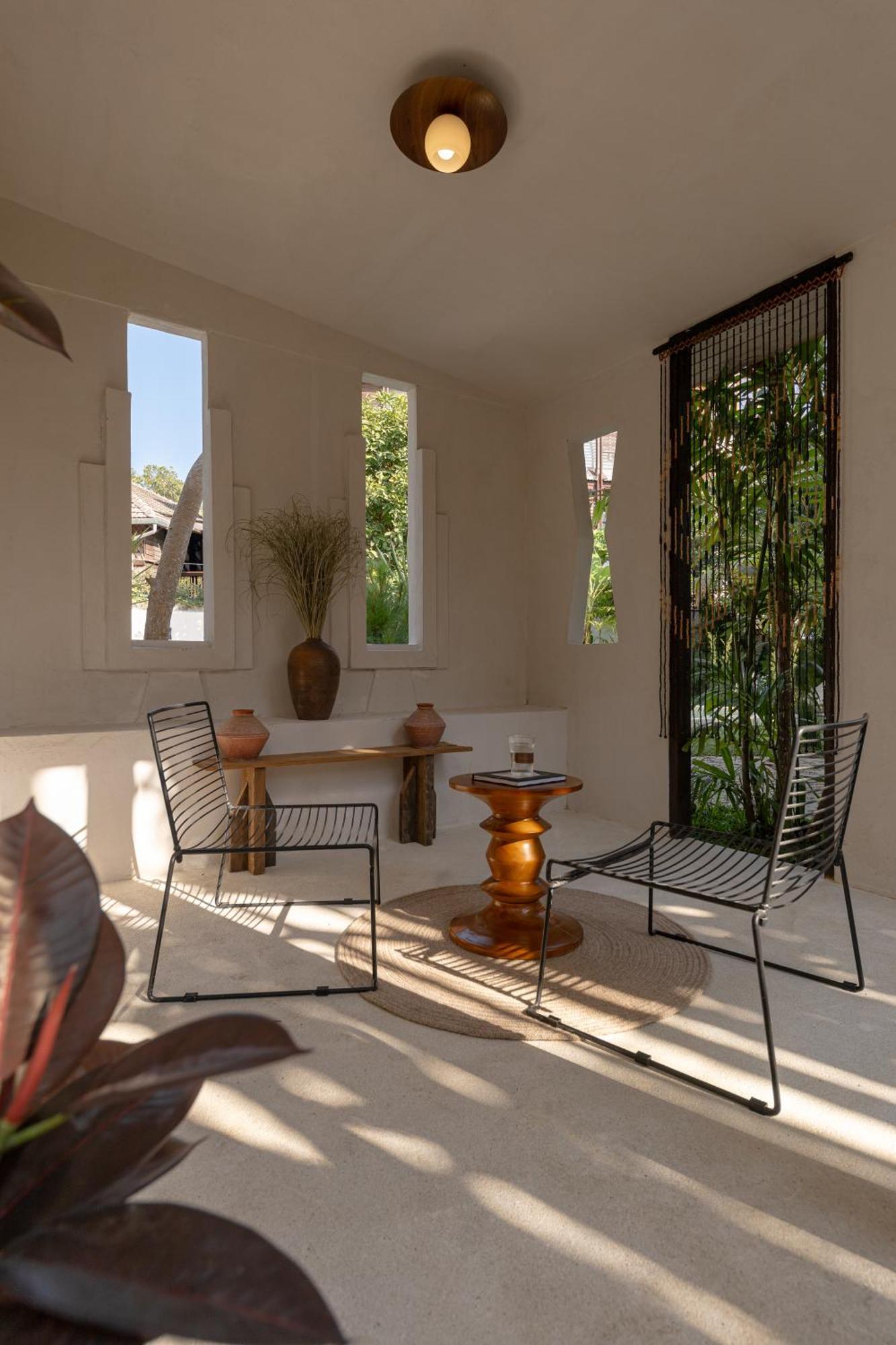 Villa Tanpuri Thapea - Prime Location Estate