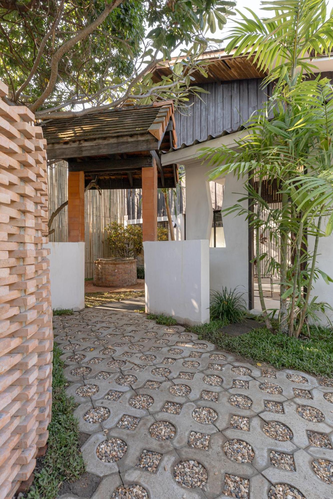 Villa Tanpuri Thapea - Prime Location Estate *