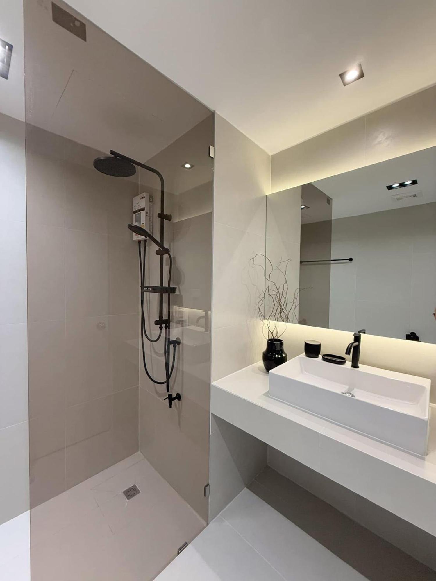 Modern Luxury King-bed & For Easy Travel Apartment *