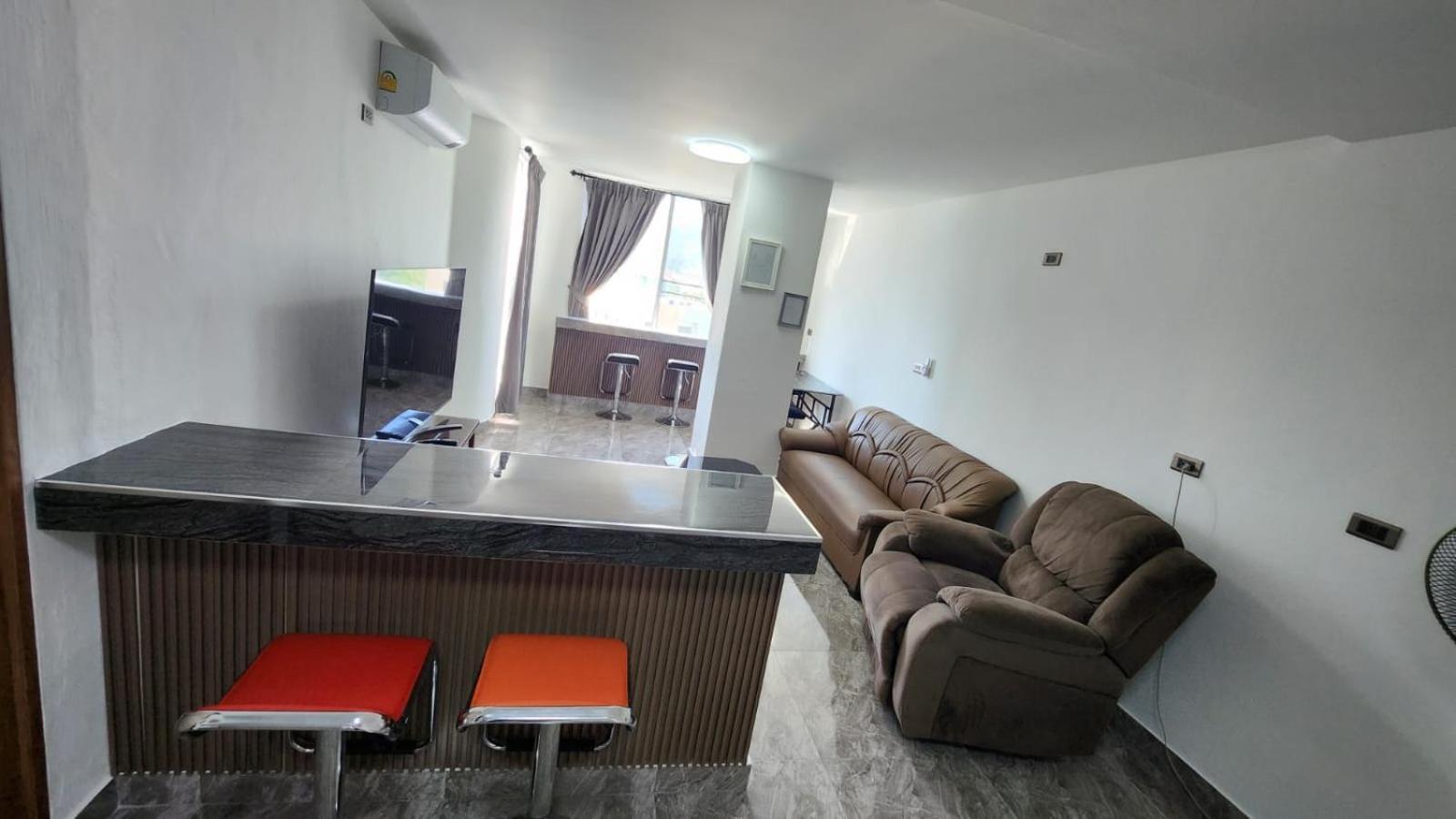 902 2 Fully Renovated Luxurious Chiang Mai