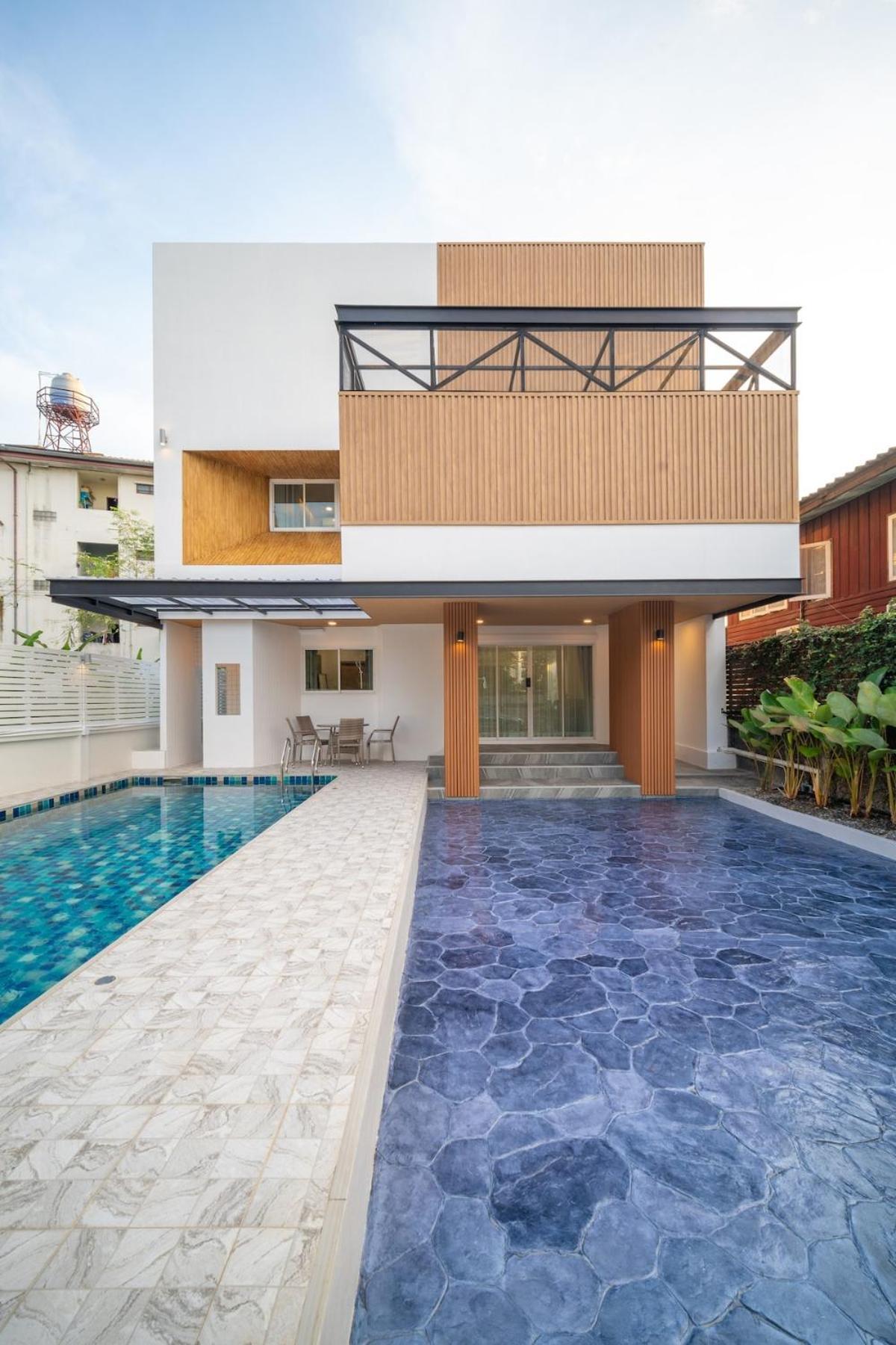 Baan San Sook Pool At Nimman Villa Chiang Mai