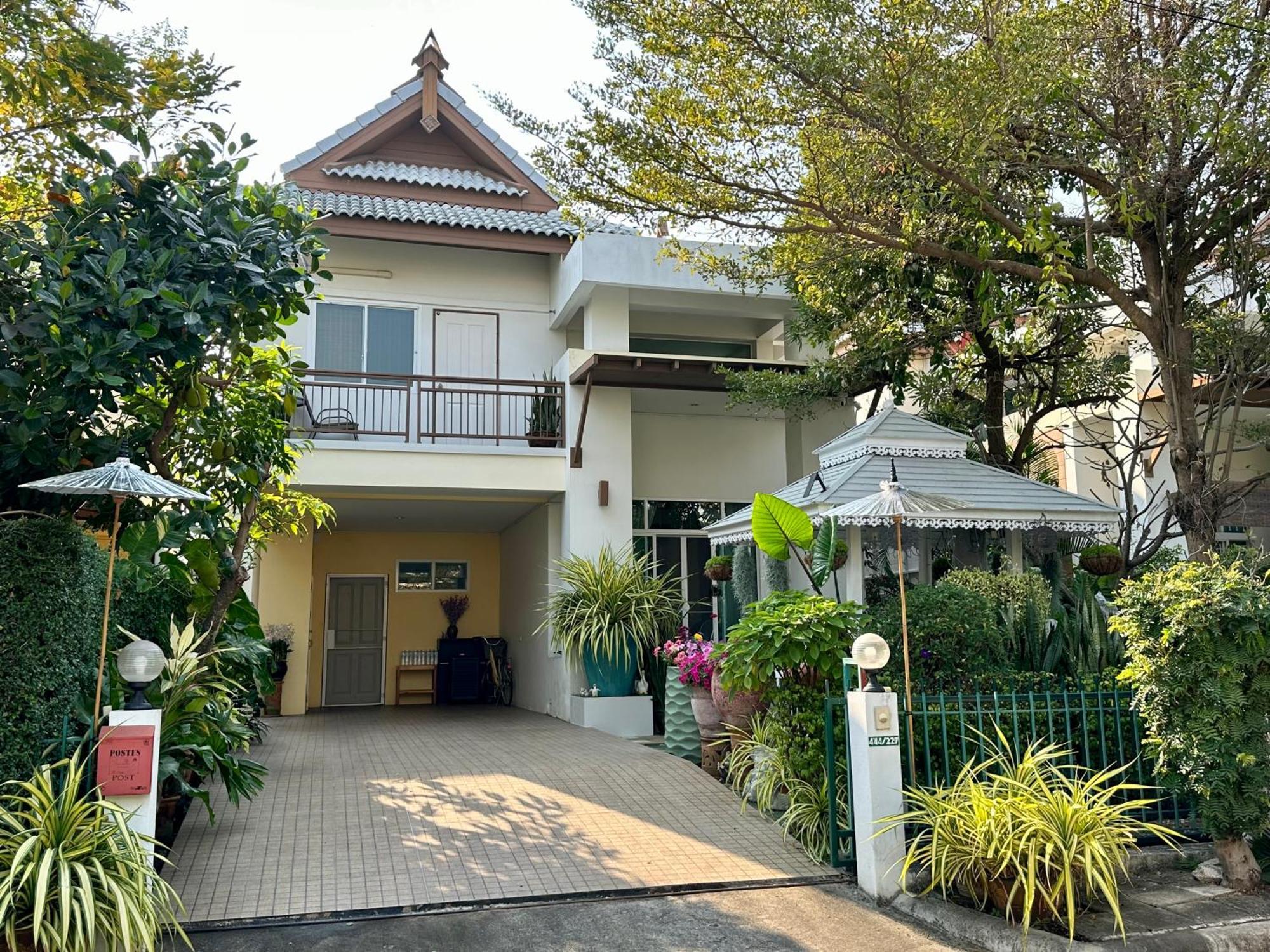 Villa Modern Thai Style Garden *