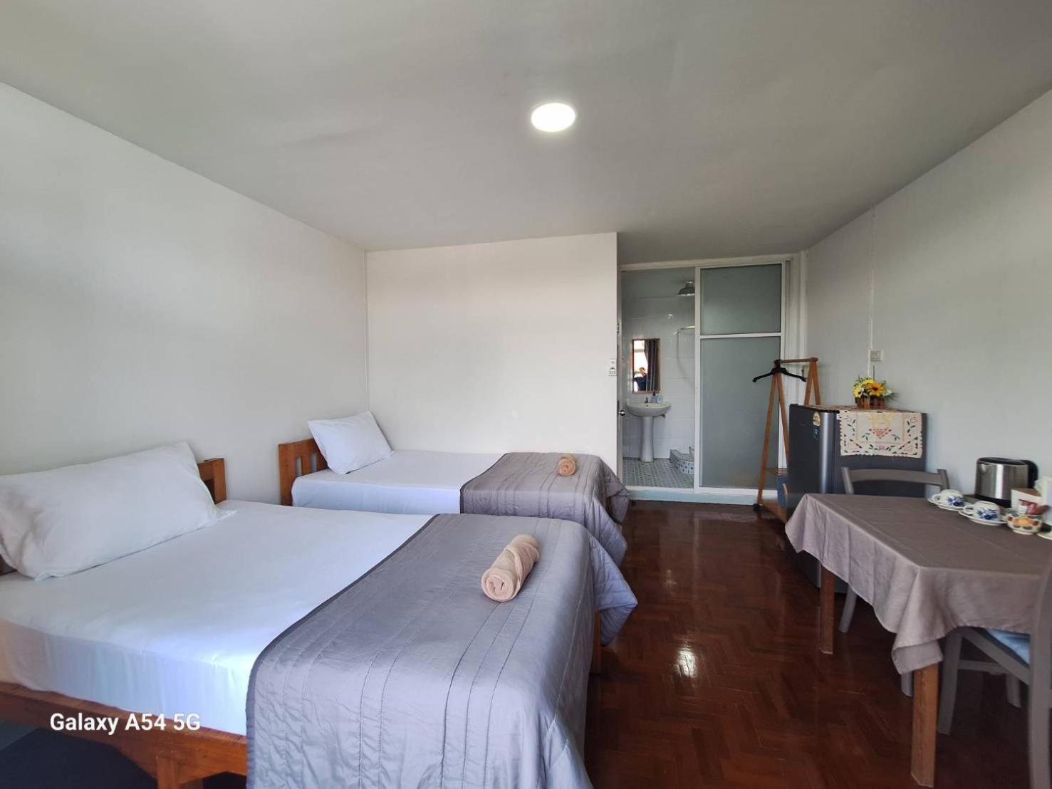 The Commonroom Cnx Bed & Breakfast