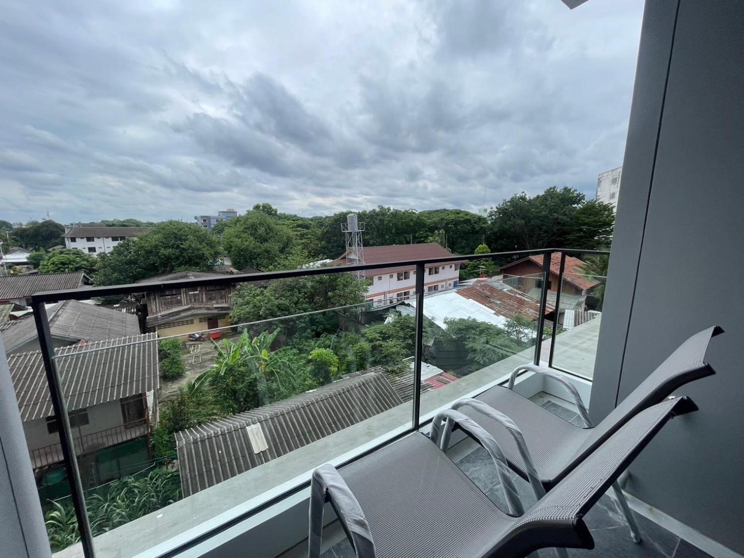 The Astra Sky River Apartment *