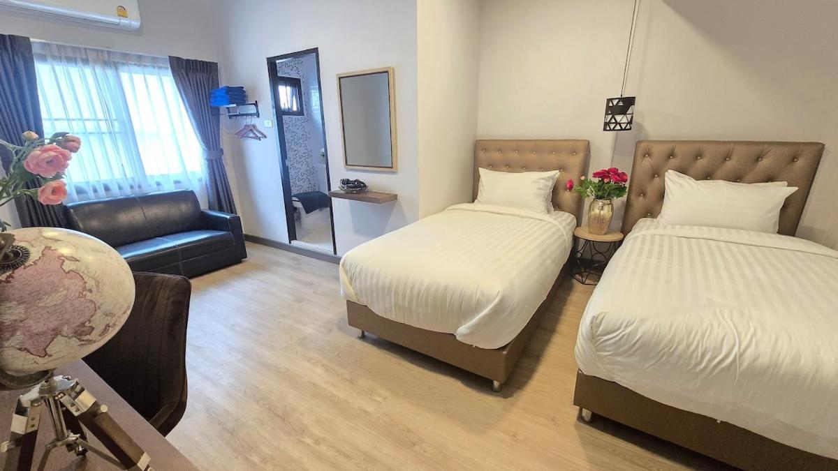 Charma Watket #7 Apartment *