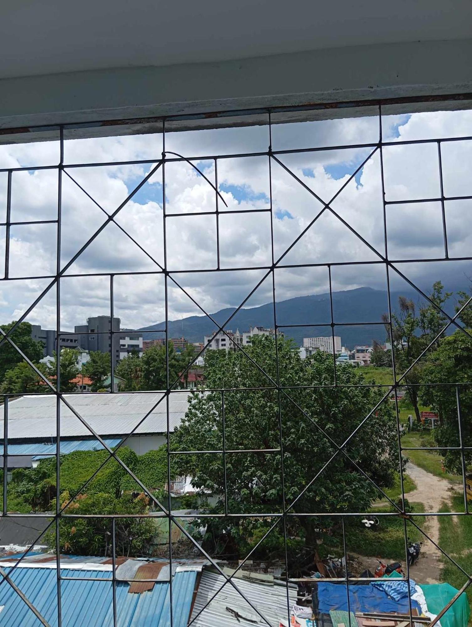 Lita Hostel *