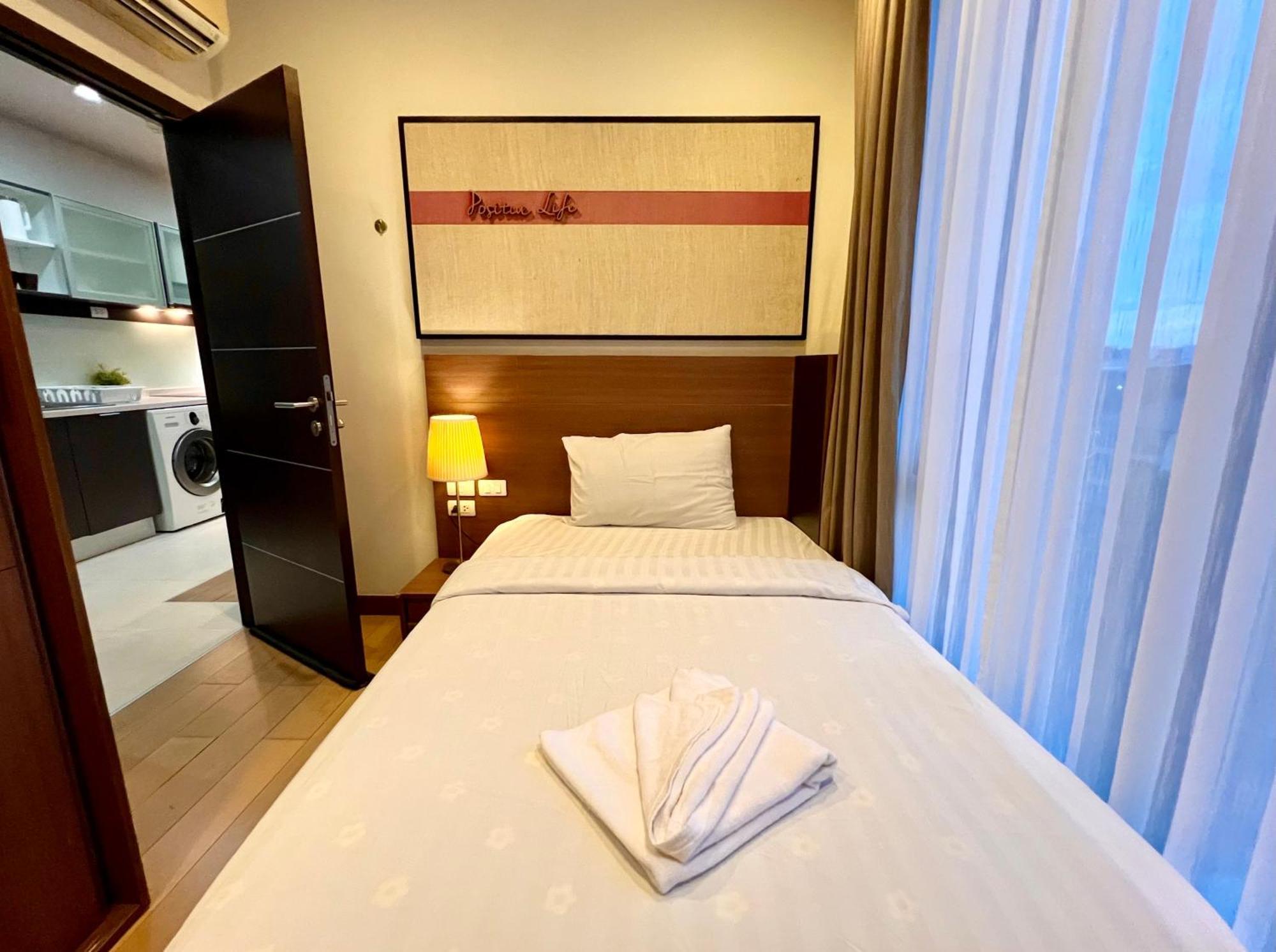 Apartment Modern 2-bedroom With Pool *