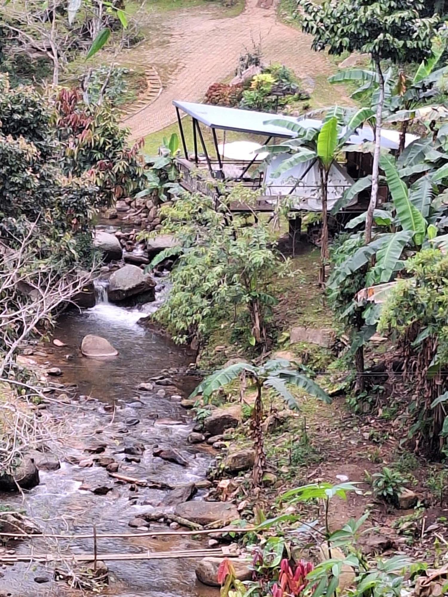 Virgin River @mae Wan Resort *