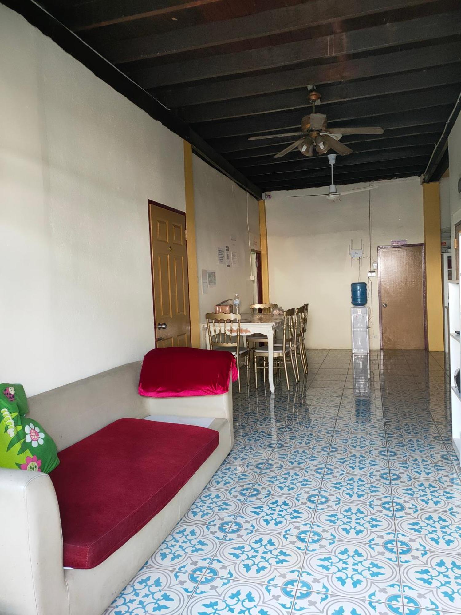 Homestay At Tapae *