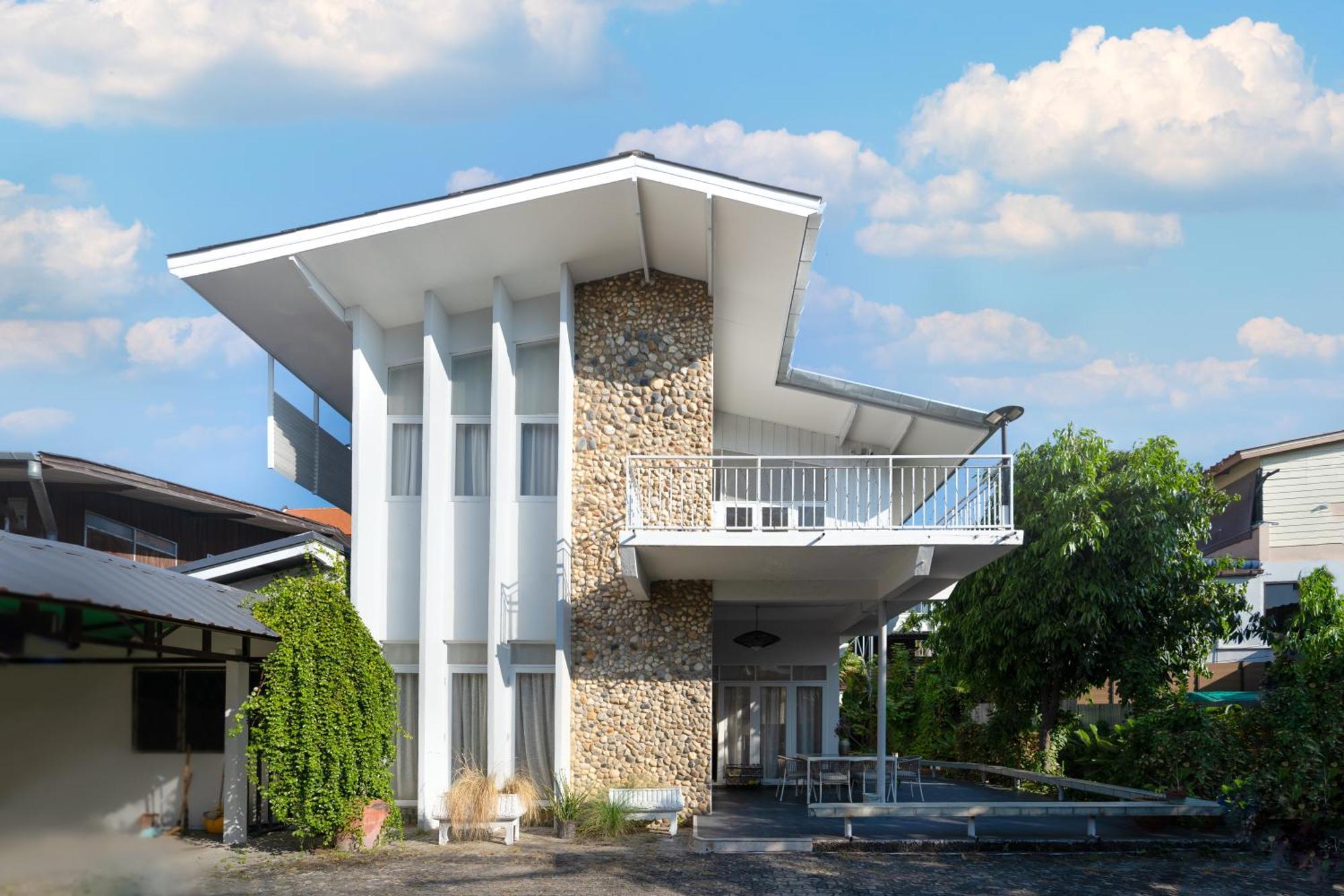 清迈古城柚子别墅塔佩门里 Villa *