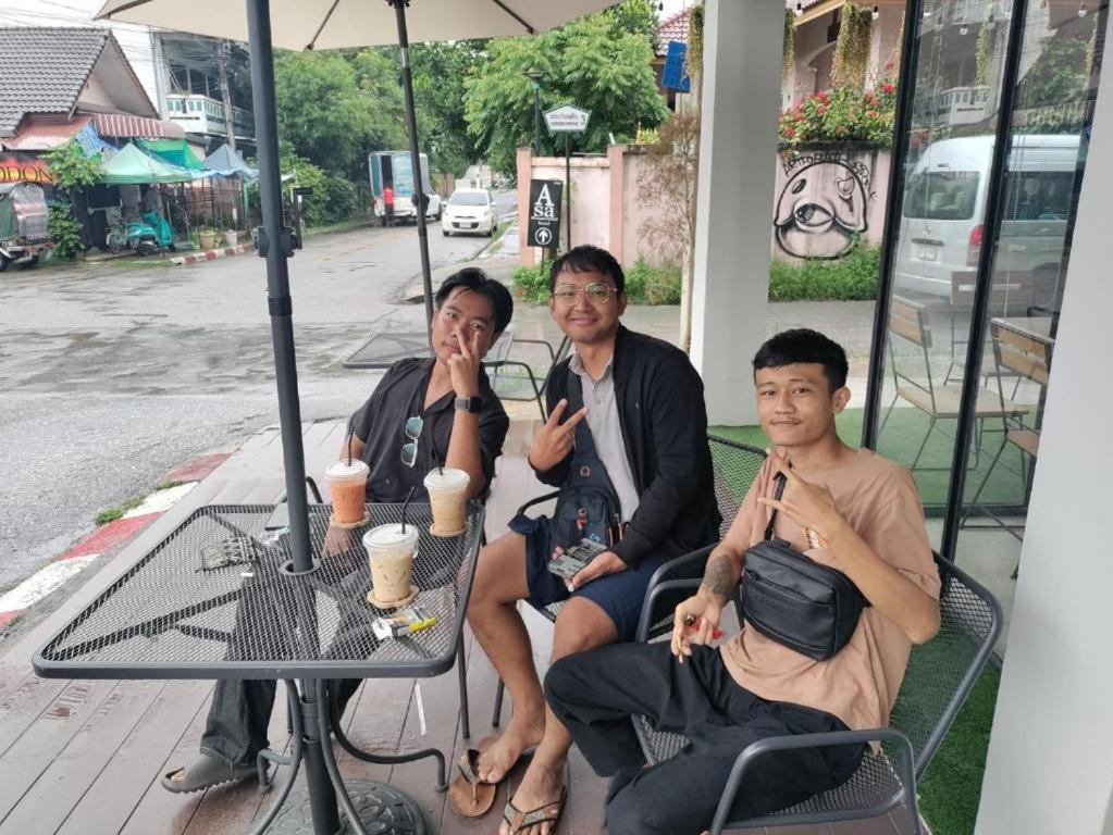 Lazy Gibbon 2 - Haiya Hostel