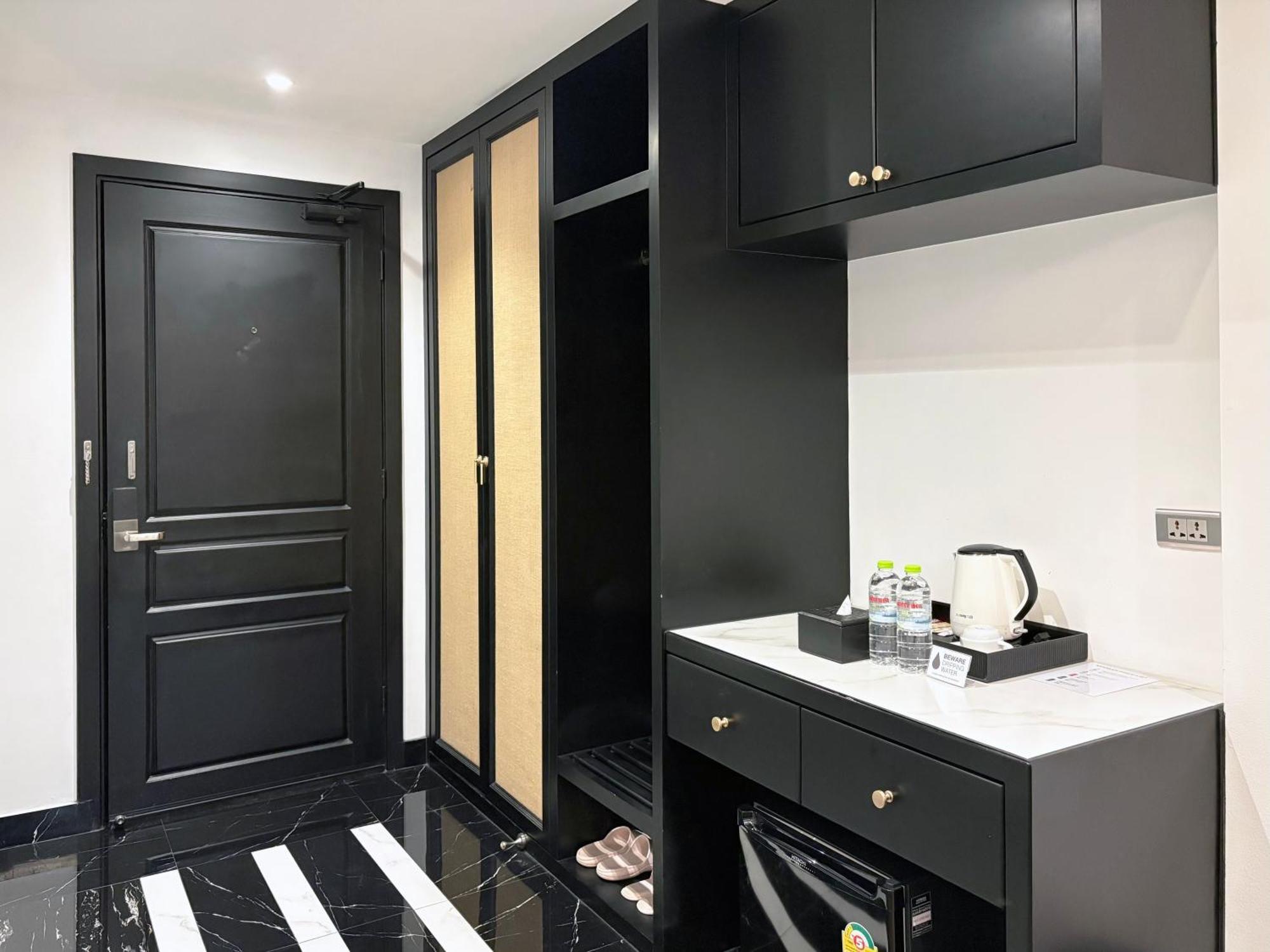 Glory Boutique 清迈古城荣耀精品酒店 Apartment Chiang Mai