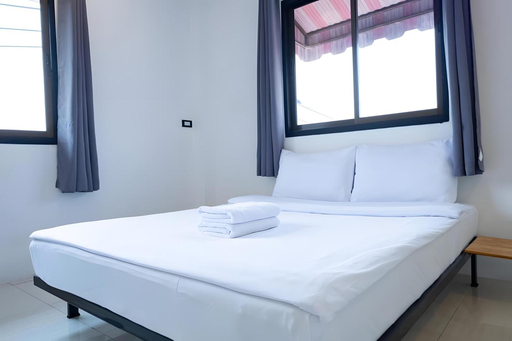 Go Night Bazaar - โกอินน์ ไนท์บาซ่า Appartement Chiang Mai