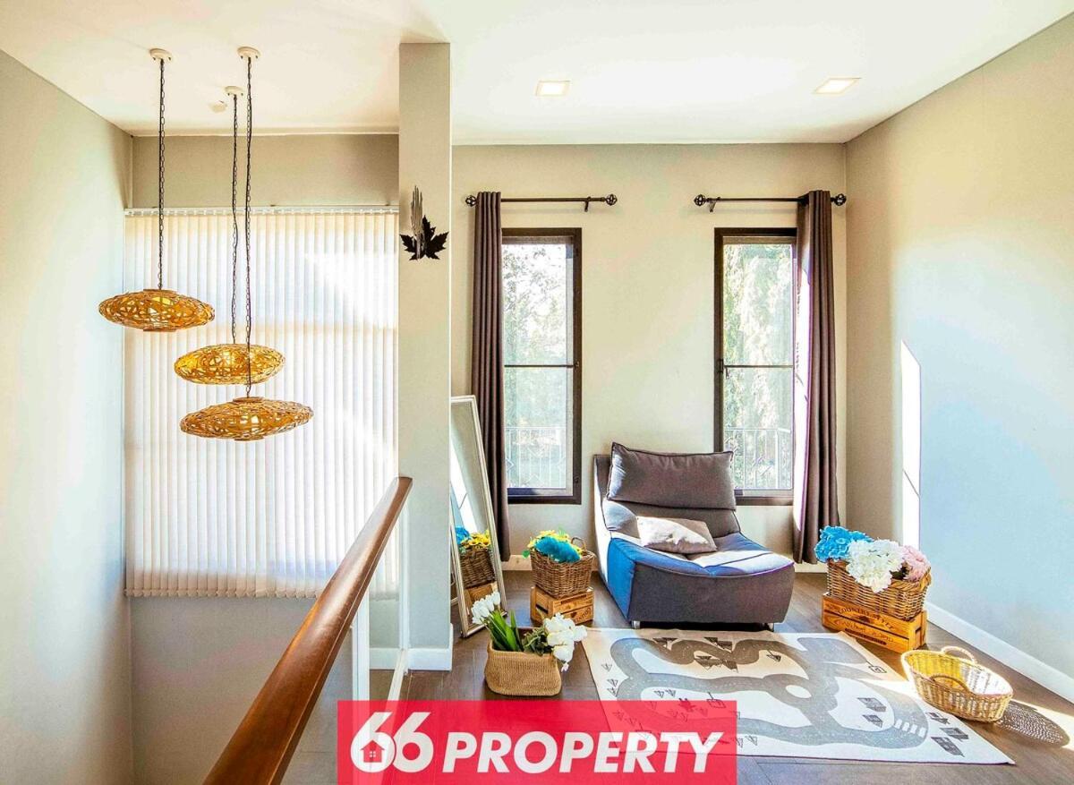 6 Bedroom Pool Near And Airport Villa Chiang Mai