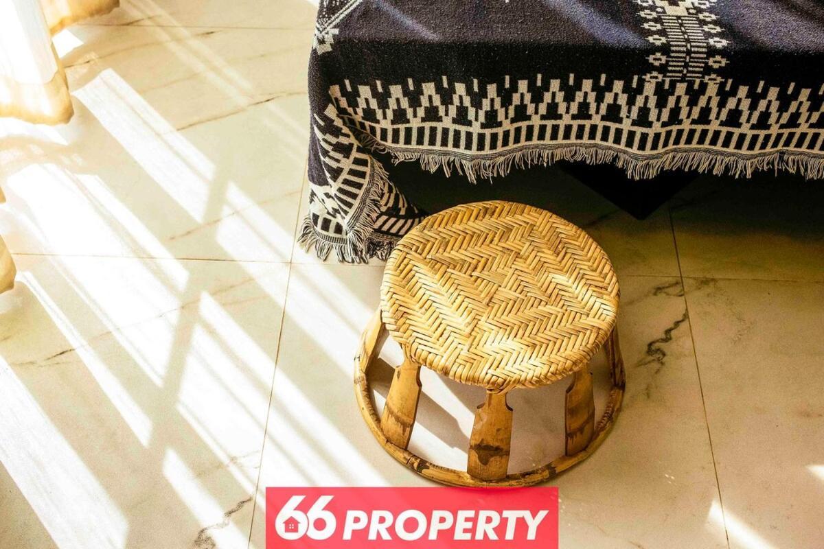 6 Bedroom Pool Near And Airport Villa *