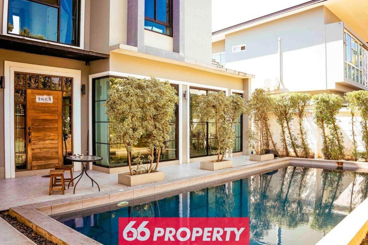 6 Bedroom Pool Near And Airport *