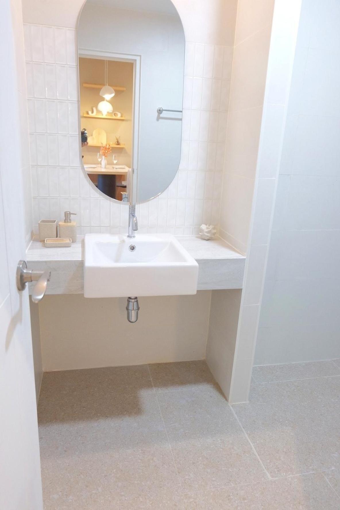 Apartment Perfect Location 150m Walk To One Nimman 100m To Maya ,city Center *