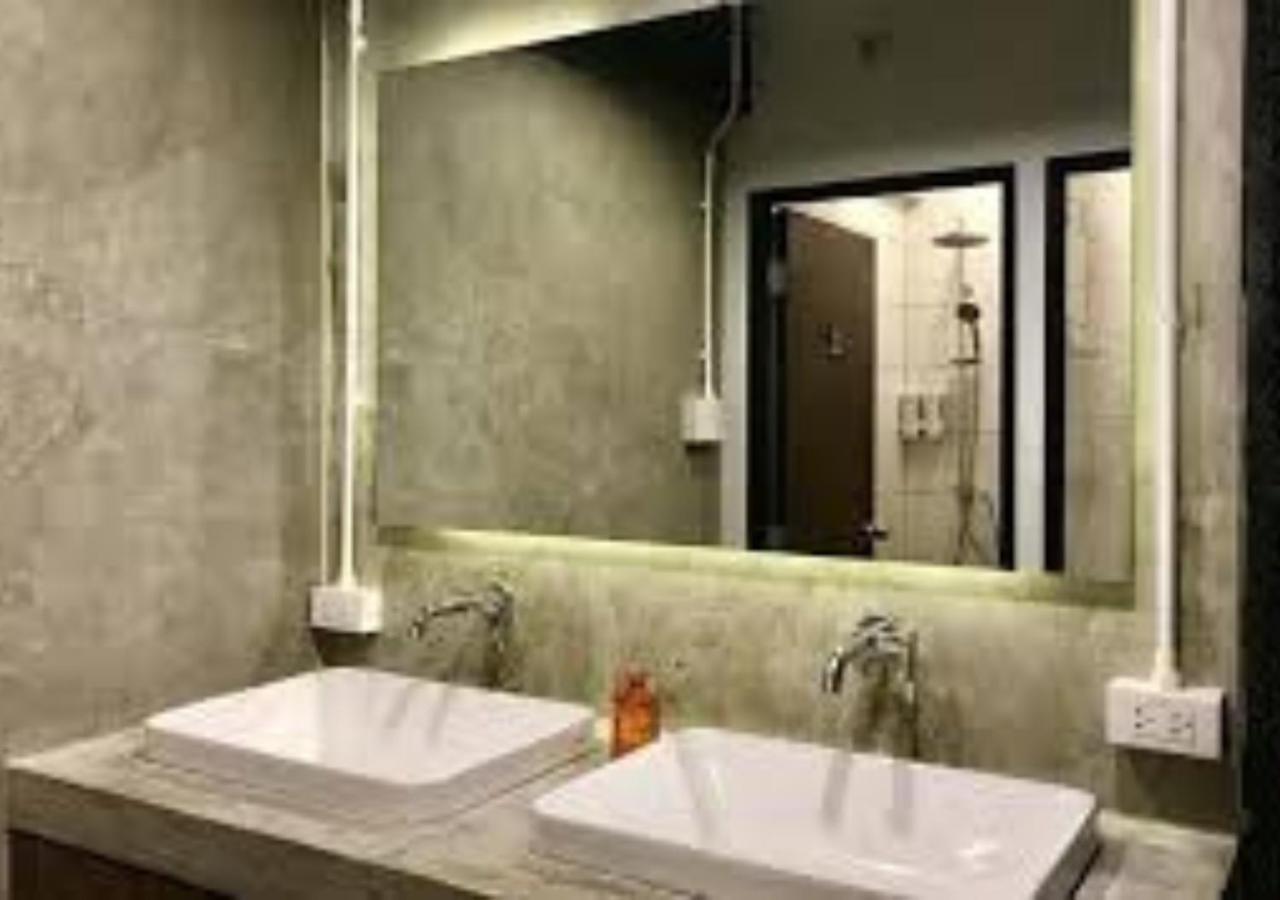 Adora Hostel Chiang Mai