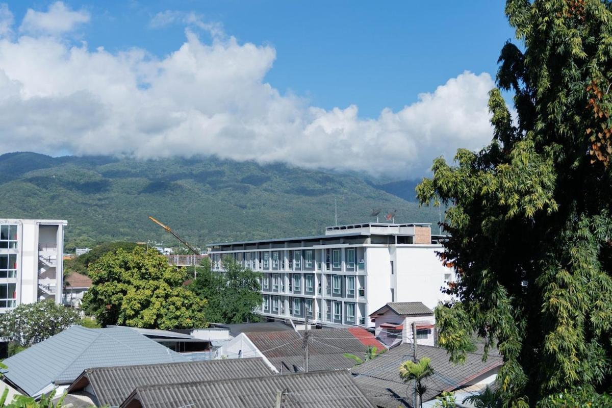 Friendly Monthly Between Nimman&old Town Chiang Mai