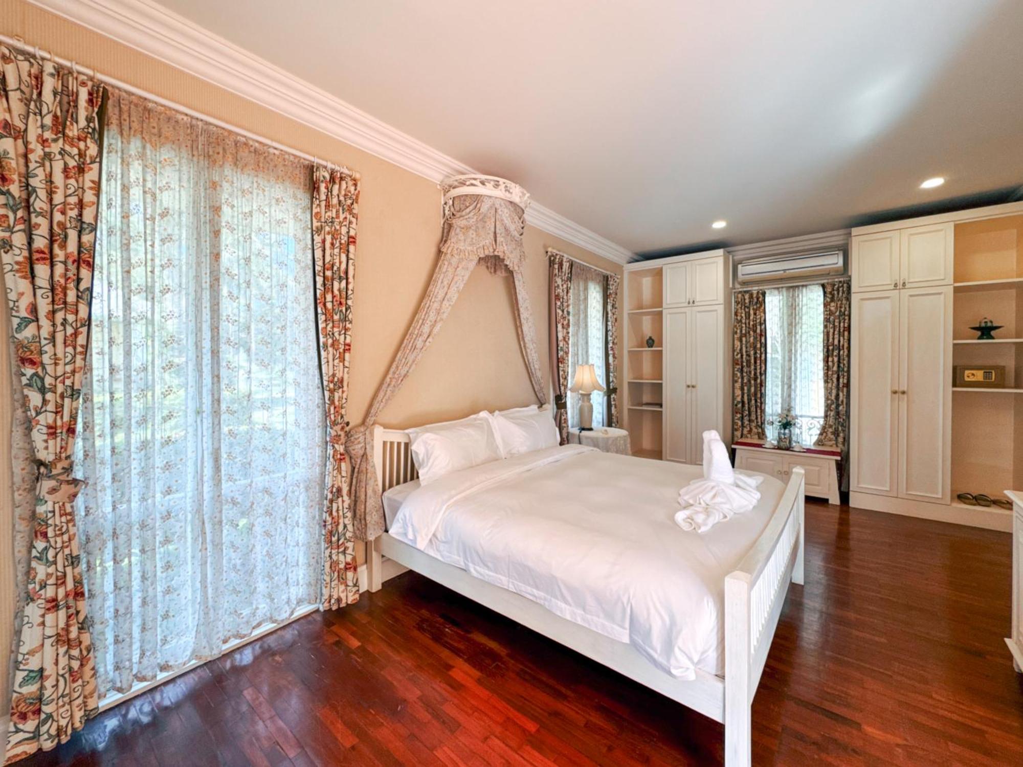 Hotel The Cathay & Chiang Mai