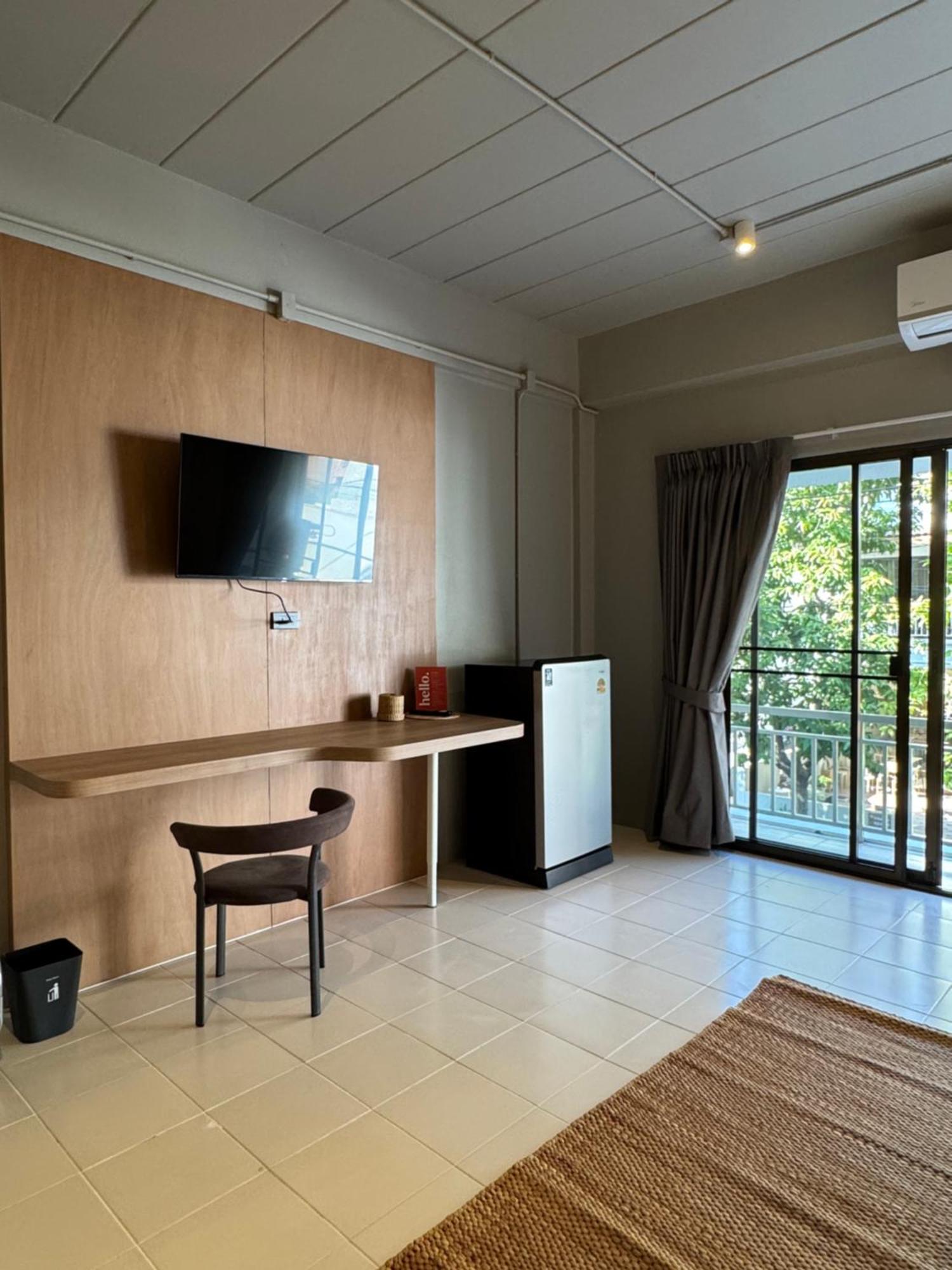 Lazyday In Nimman Chiang Mai