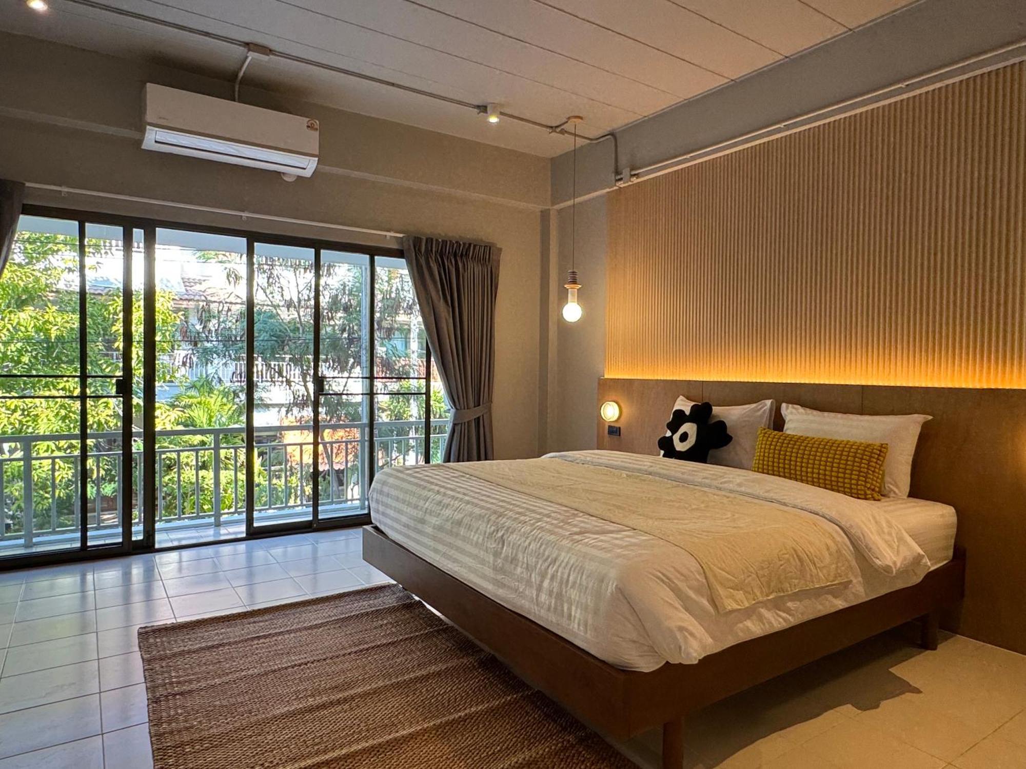 Lazyday In Nimman