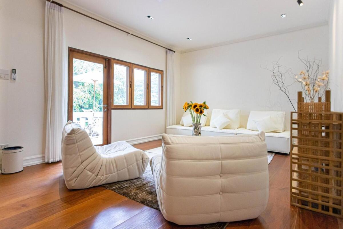 Holiday home Near Ancient City, Walking Night Bazaar, 6 Bedroom 7 Bathroom Luxury Pool Garden *