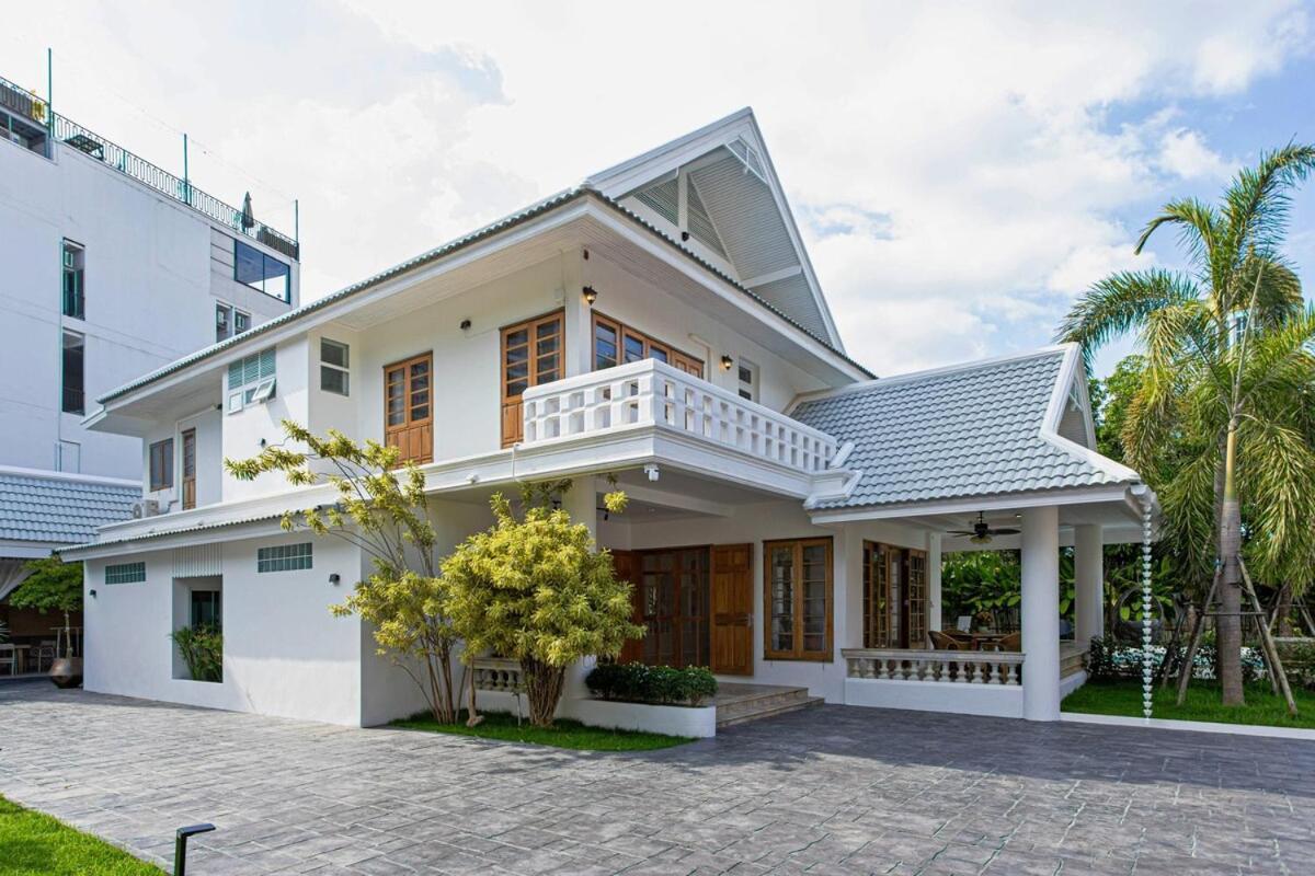 Near Ancient City, Walking Night Bazaar, 6 Bedroom 7 Bathroom Luxury Pool Garden