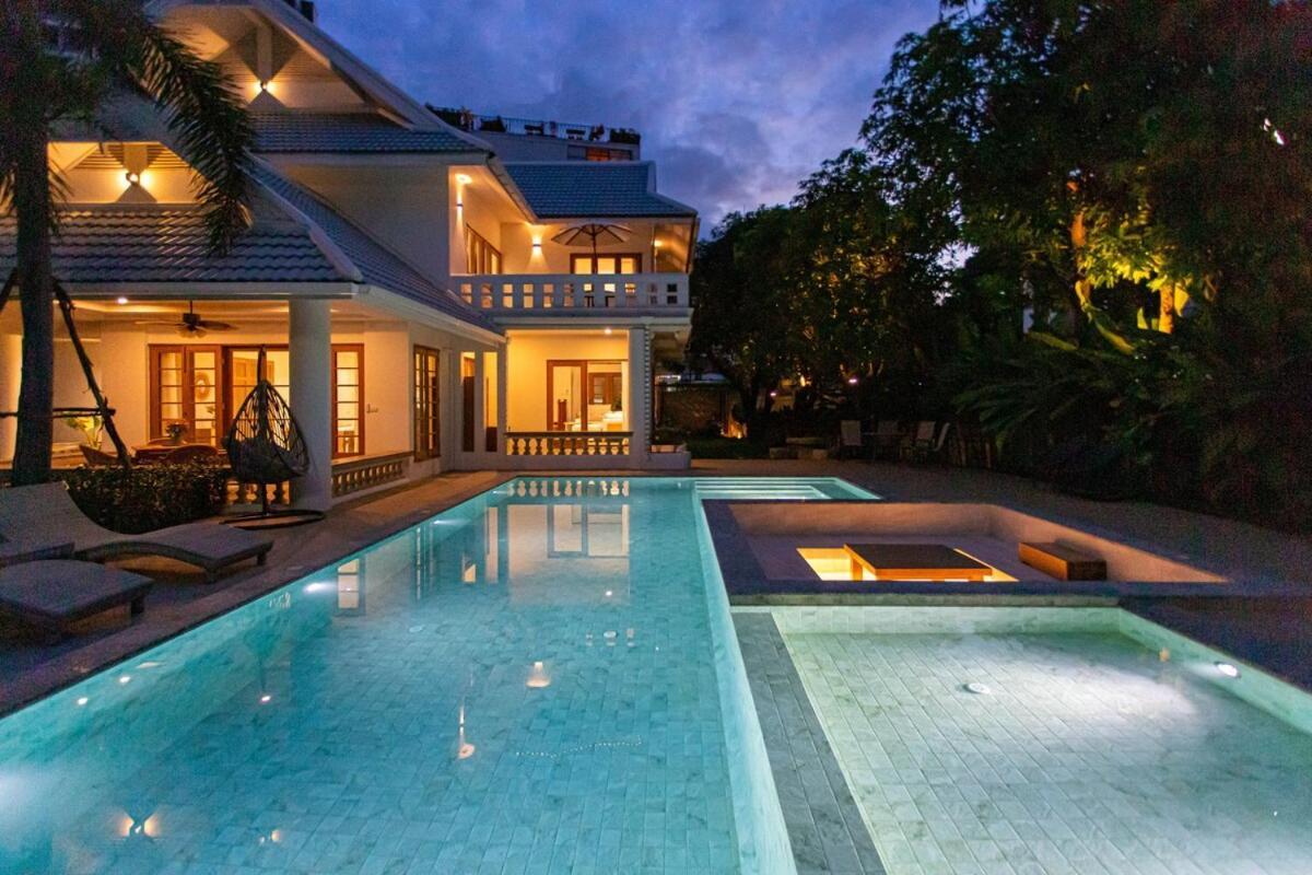 Near Ancient City, Walking Night Bazaar, 6 Bedroom 7 Bathroom Luxury Pool Garden *