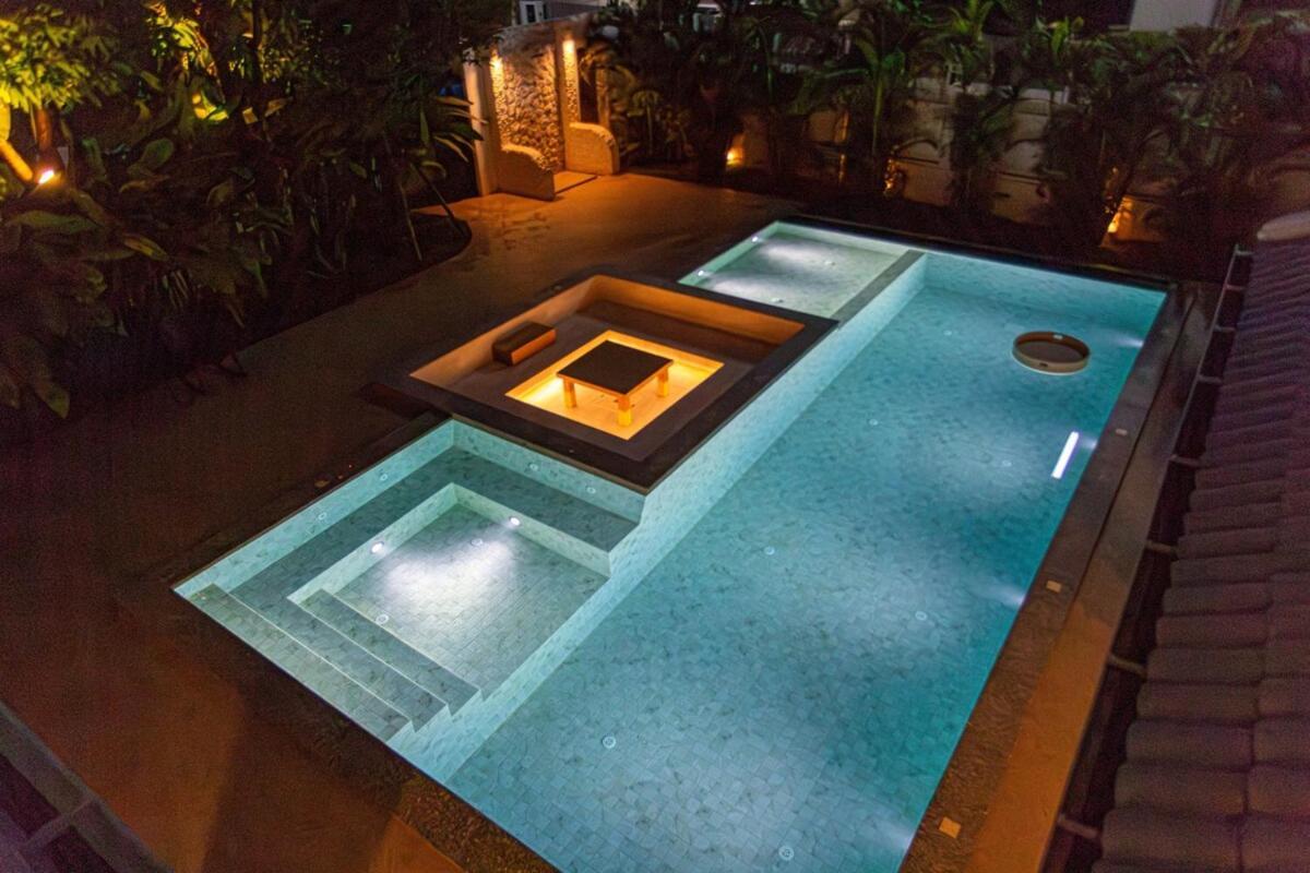 Near Ancient City, Walking Night Bazaar, 6 Bedroom 7 Bathroom Luxury Pool Garden * Chiang Mai