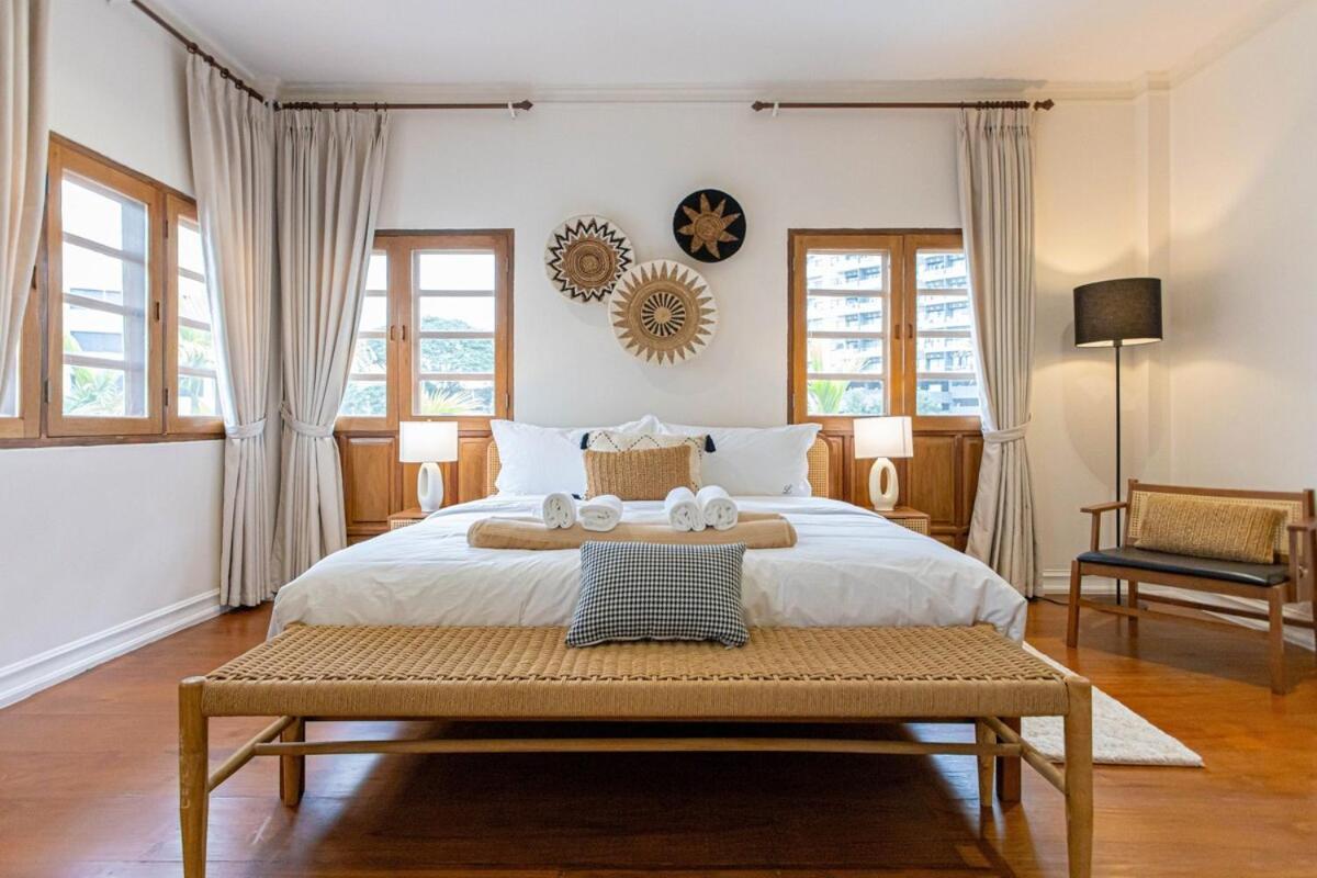 Near Ancient City, Walking Night Bazaar, 6 Bedroom 7 Bathroom Luxury Pool Garden * Chiang Mai