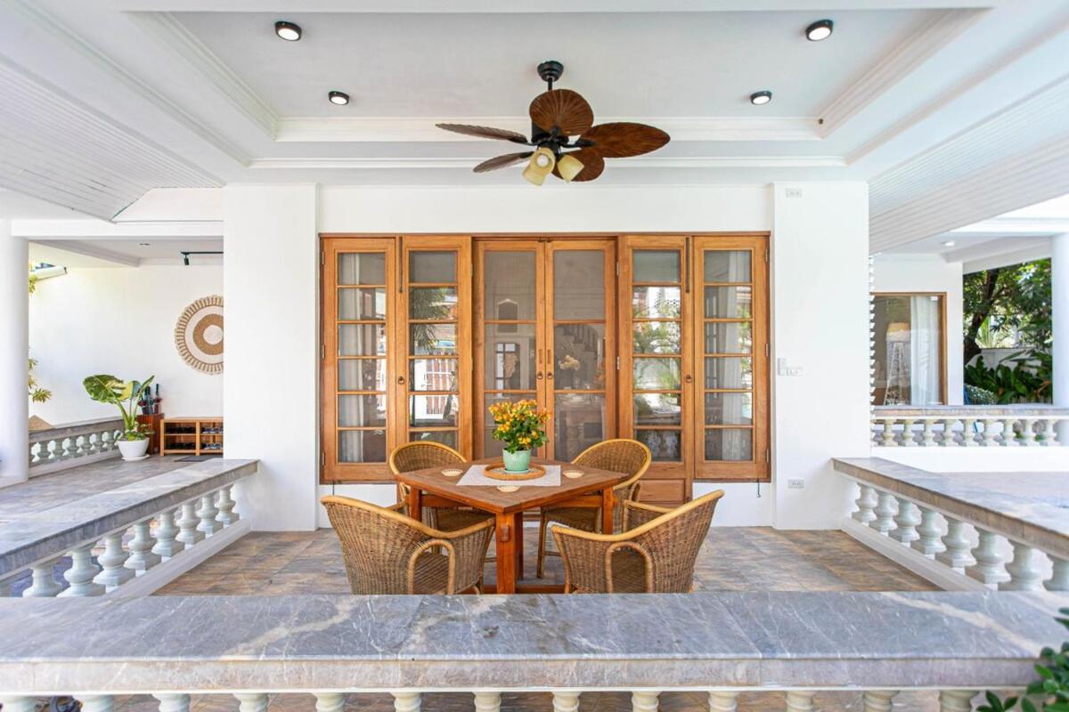Near Ancient City, Walking Night Bazaar, 6 Bedroom 7 Bathroom Luxury Pool Garden * Chiang Mai